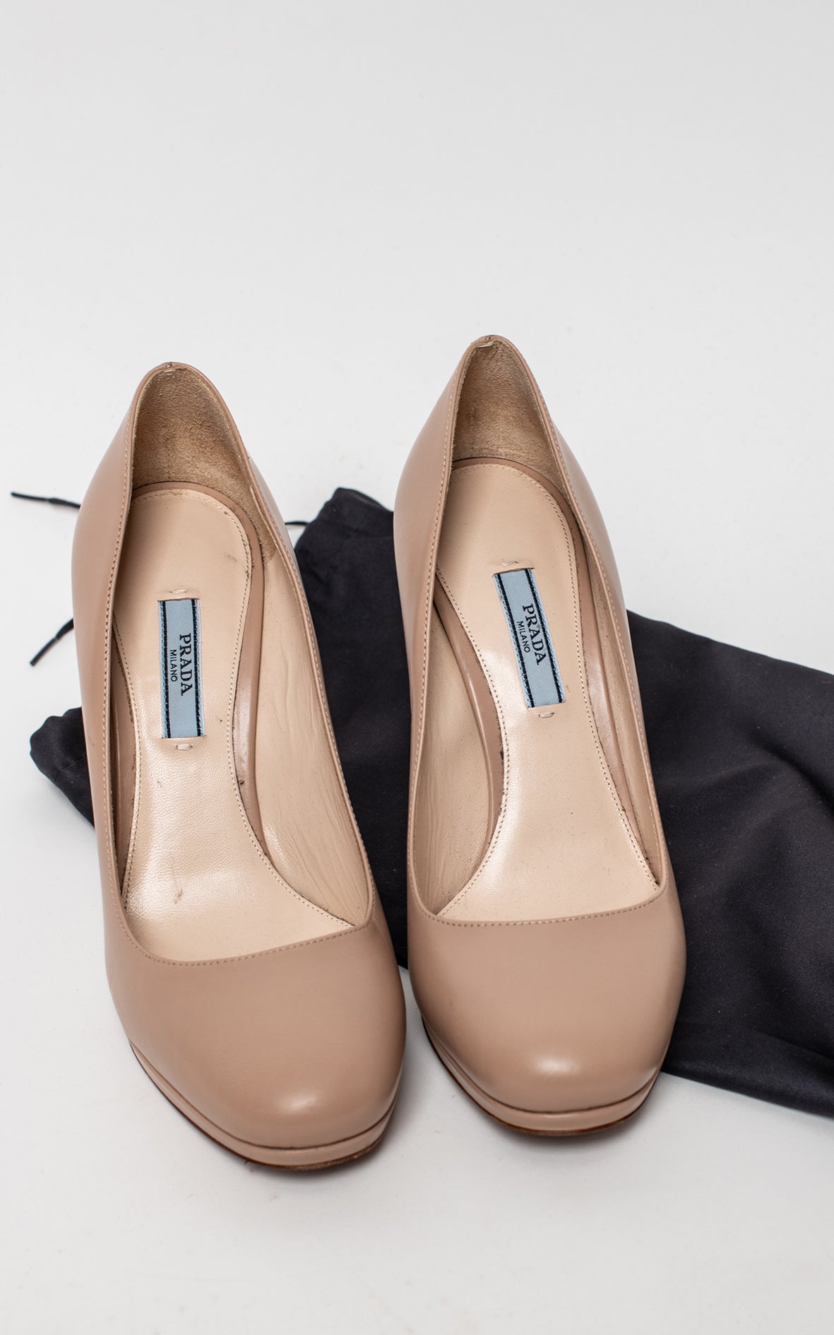 Salones de piel beige