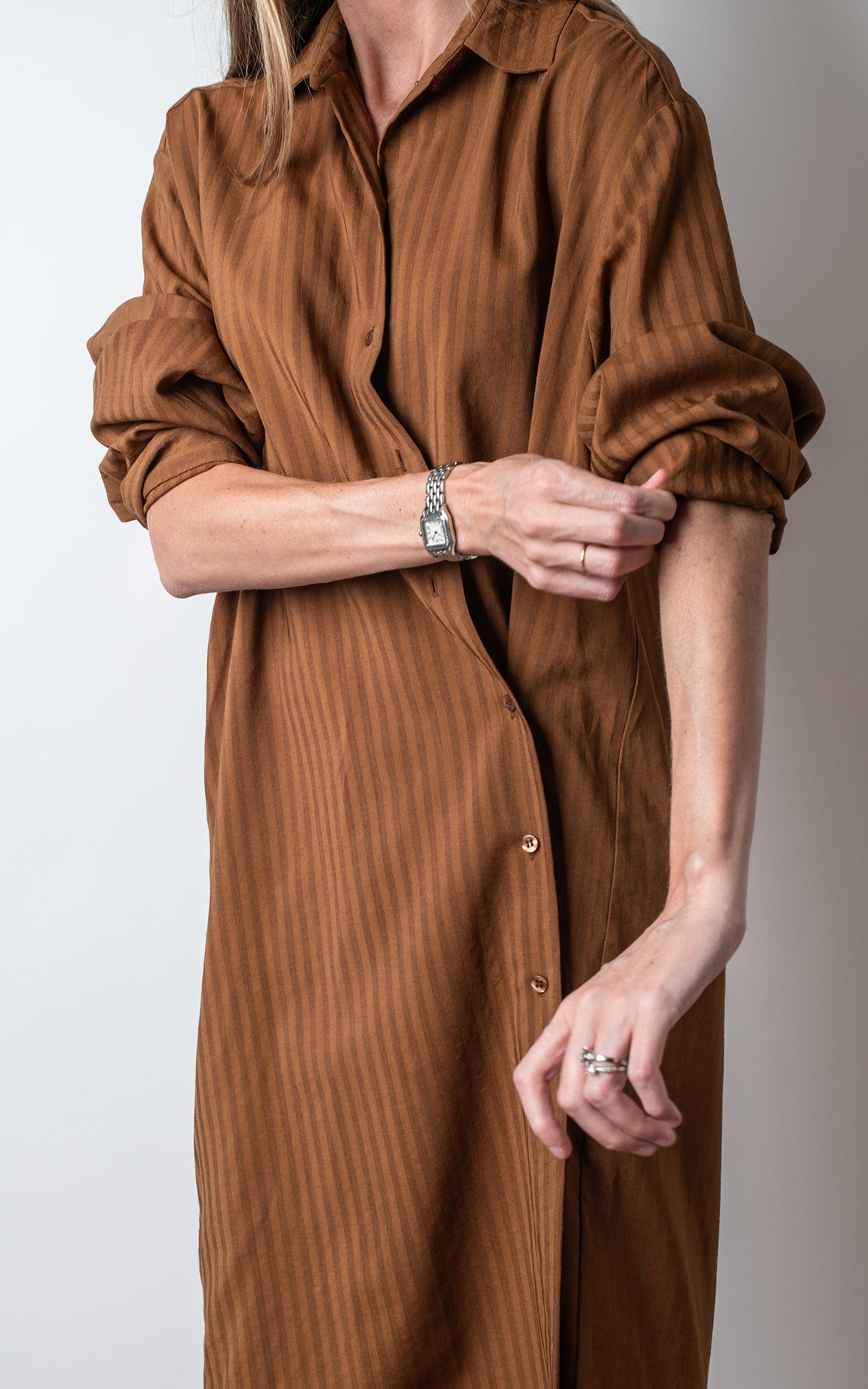 Vestido ocre botones diagonales