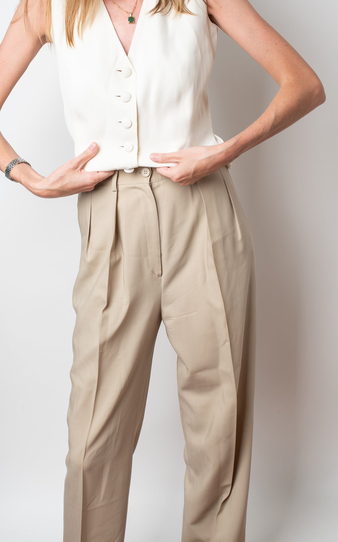 Pantalones pinzas beige
