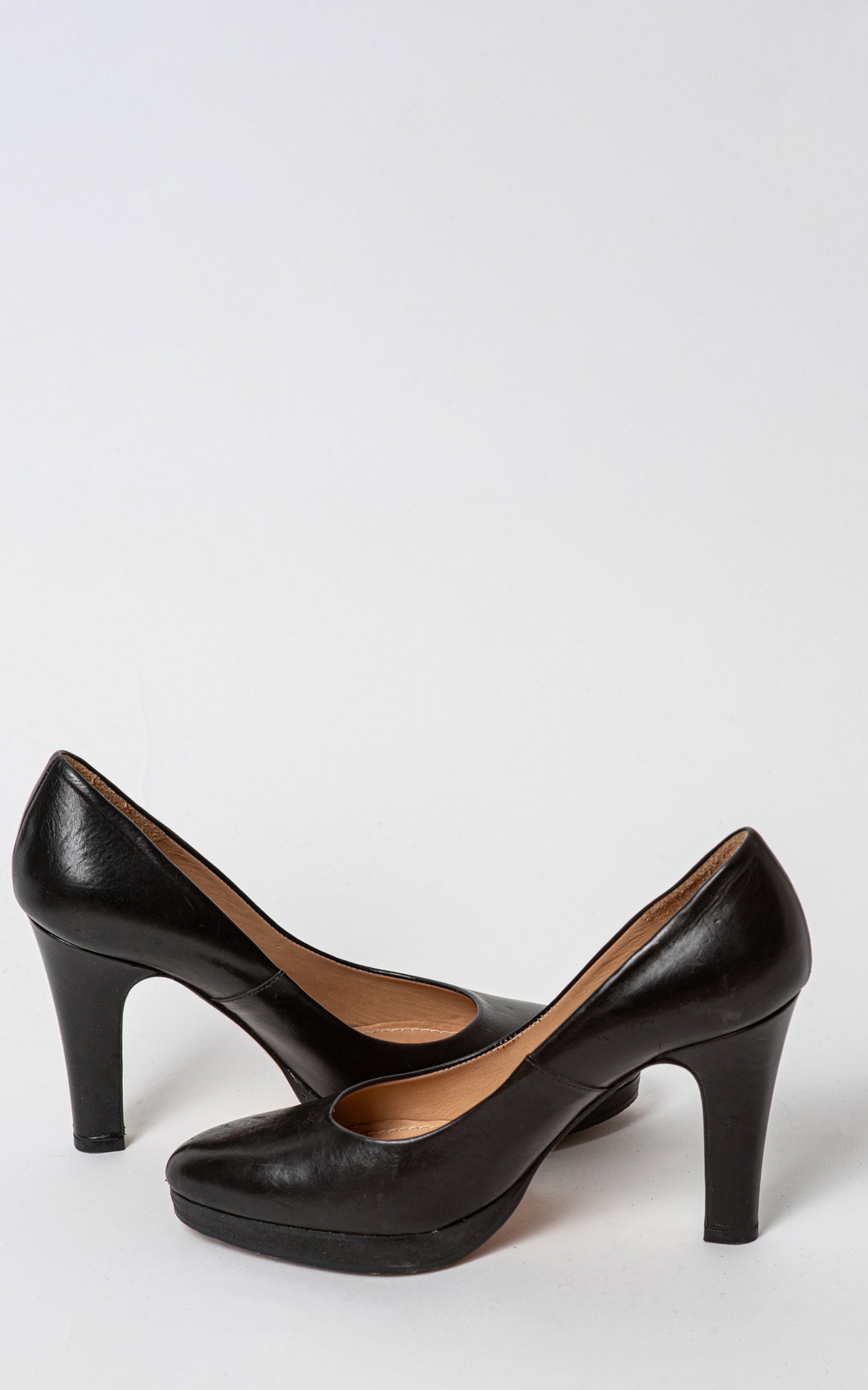 Zapatos negros punta redonda