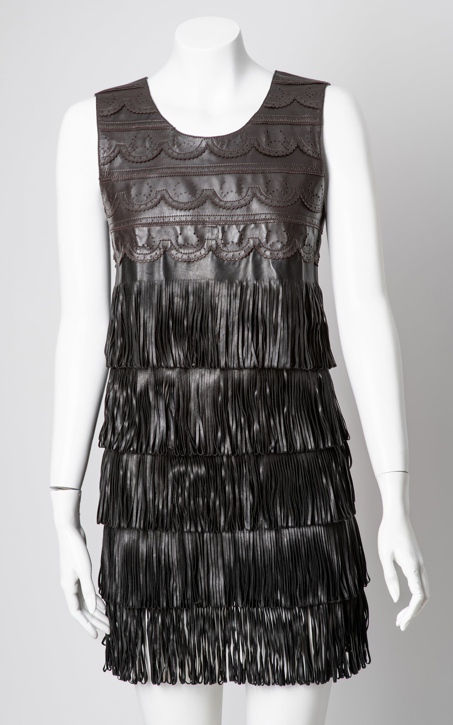 Vestido de piel y flecos de marrón chocolate