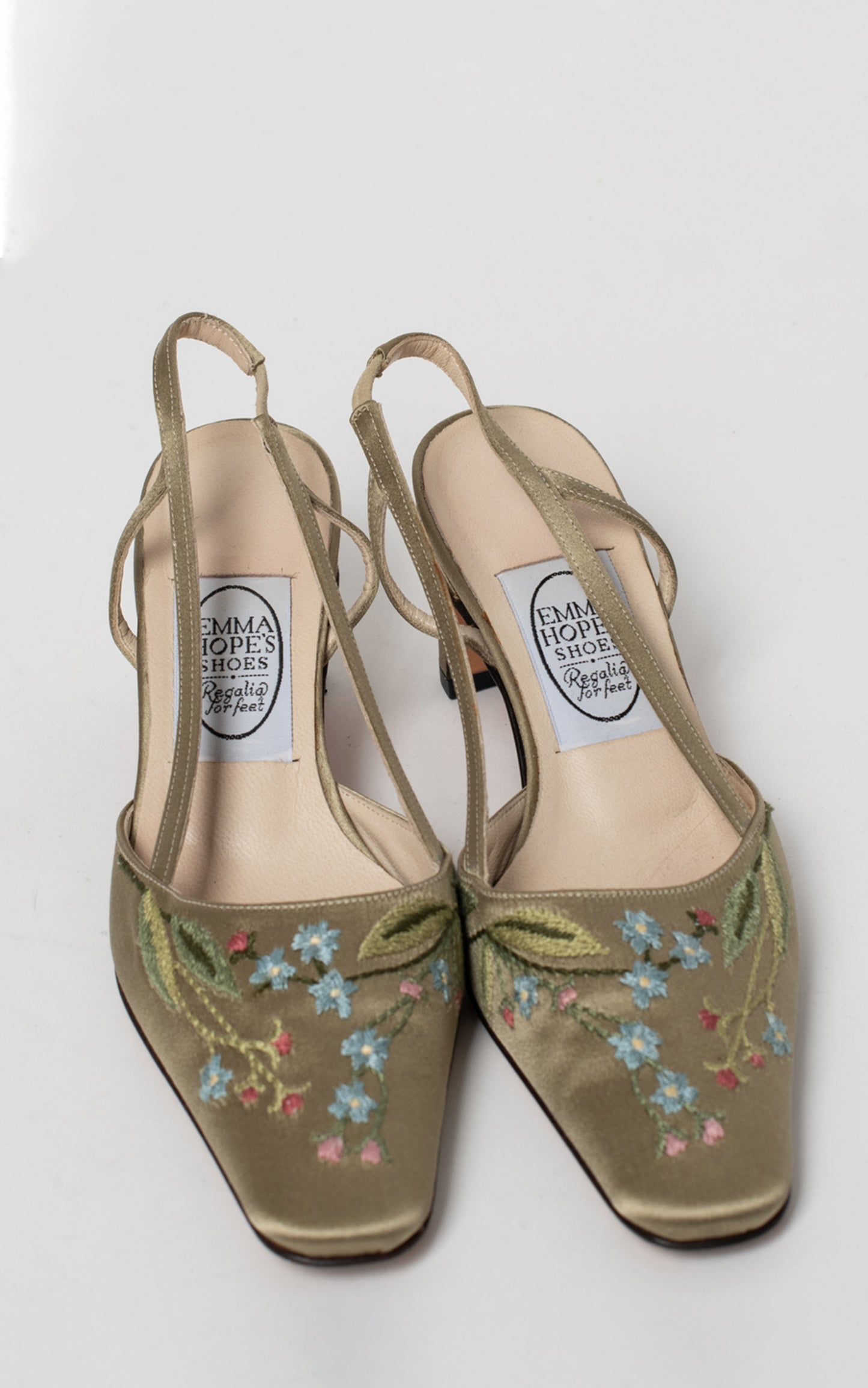 Zapatos bordados