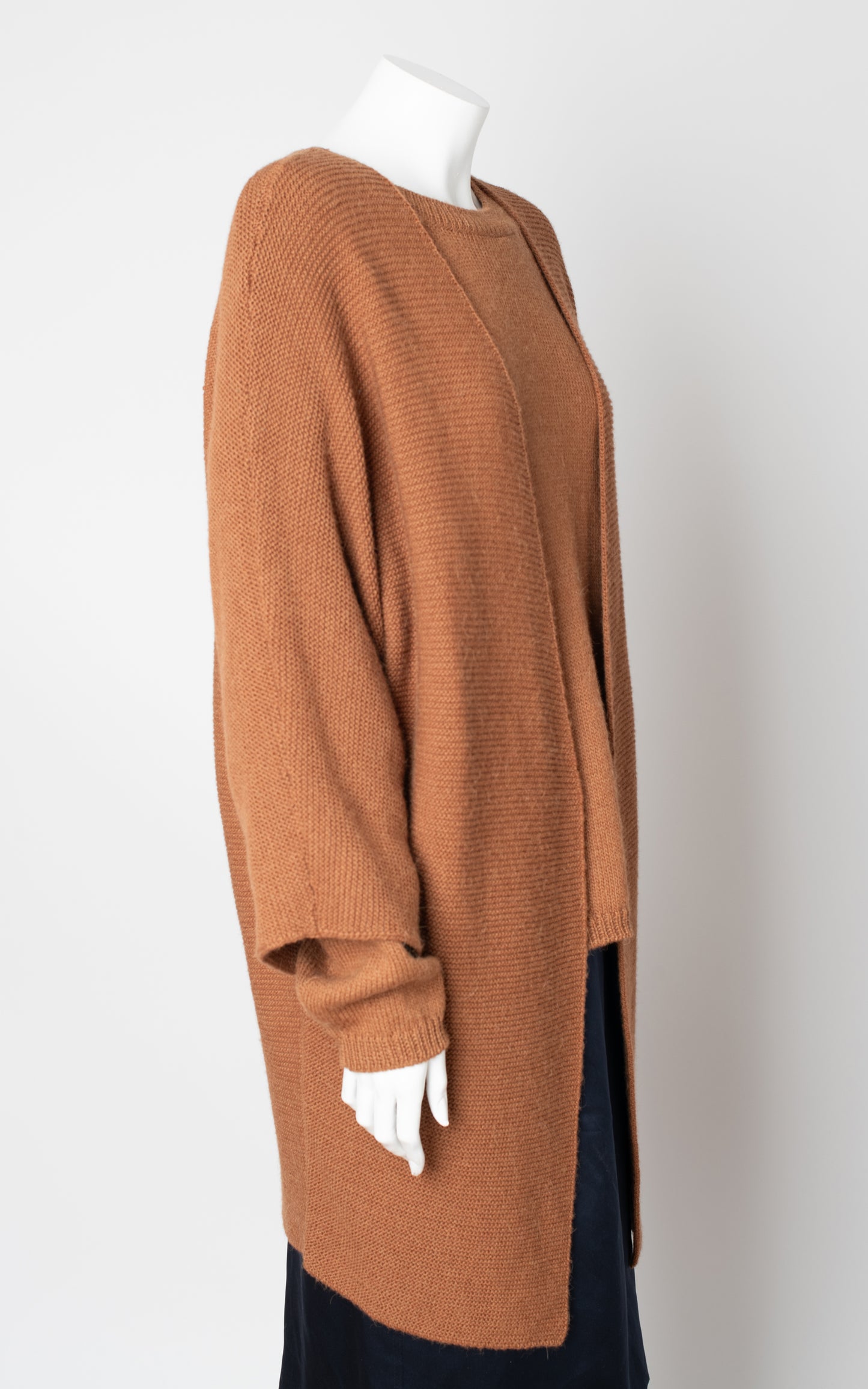 Jersey marrón con chaqueta de alpaca
