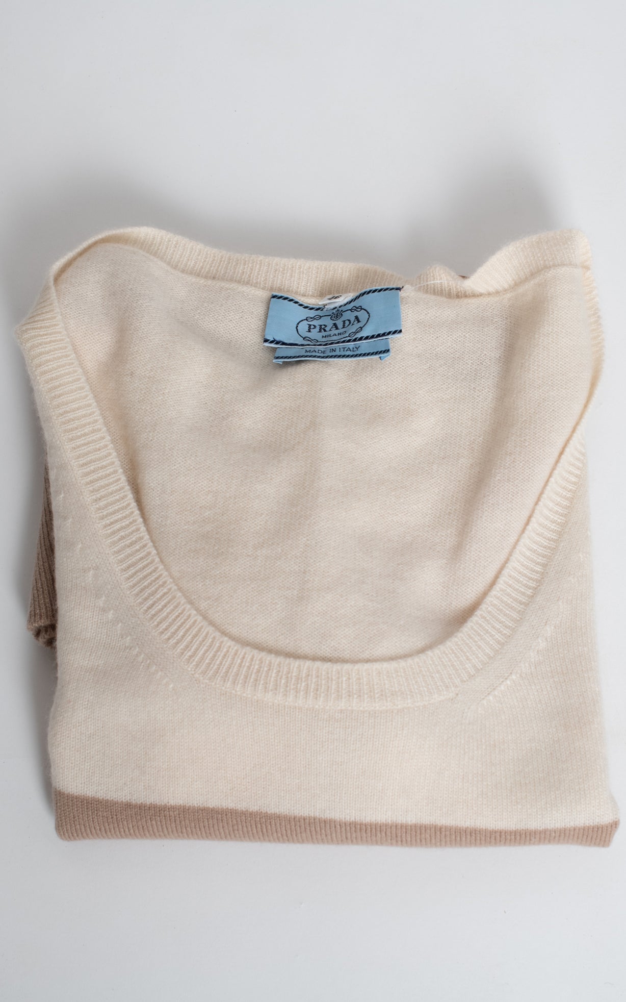 Jersey manga corta bicolor blanco y beige cashmere