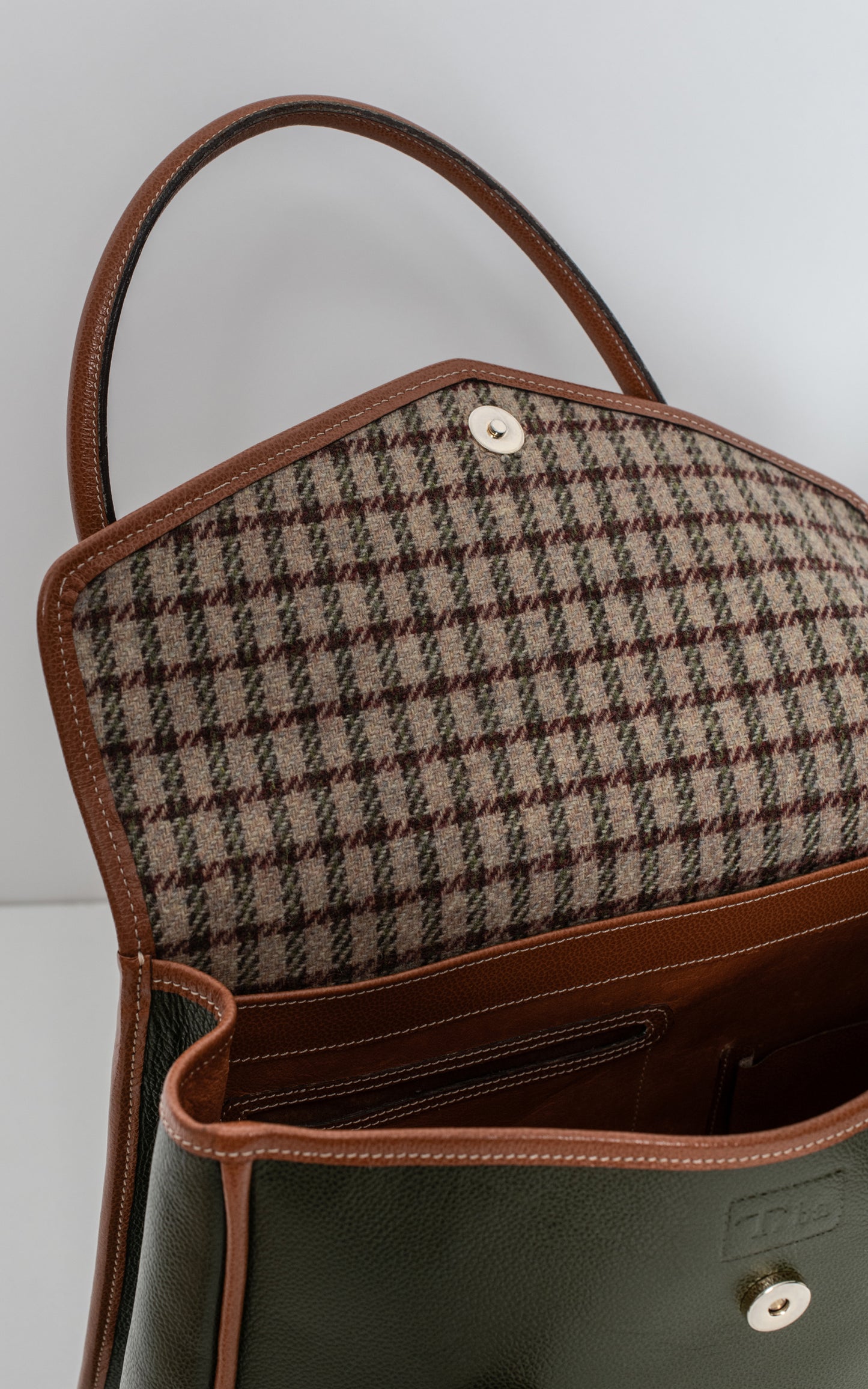 Bolso verde y marron piel