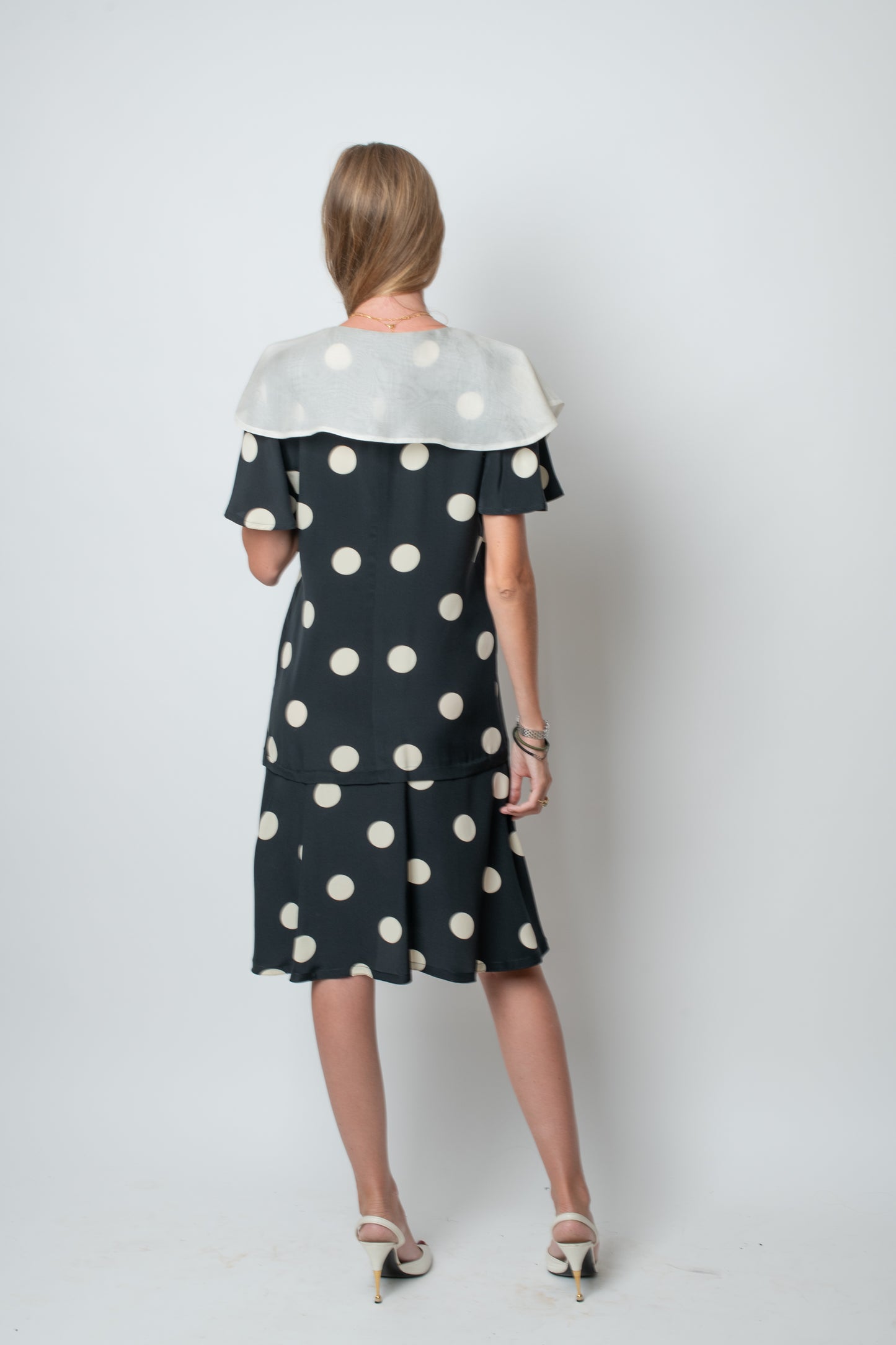 Vestido lunares cuello horganza