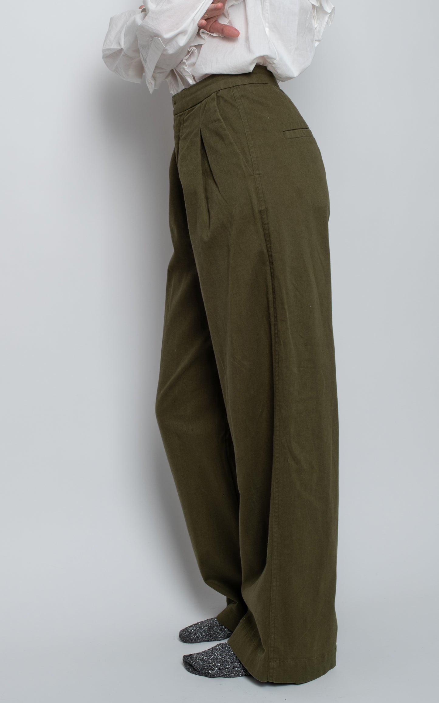 Pantalones pata ancha verdes