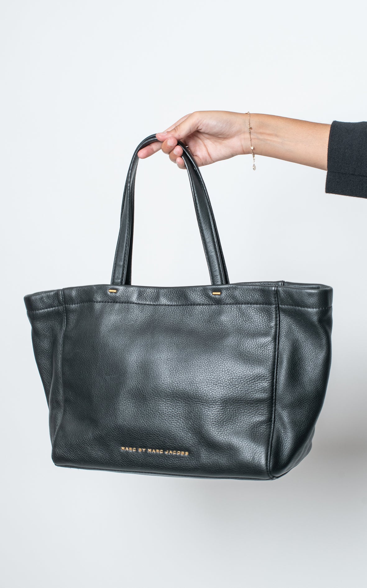 Tote negro de piel