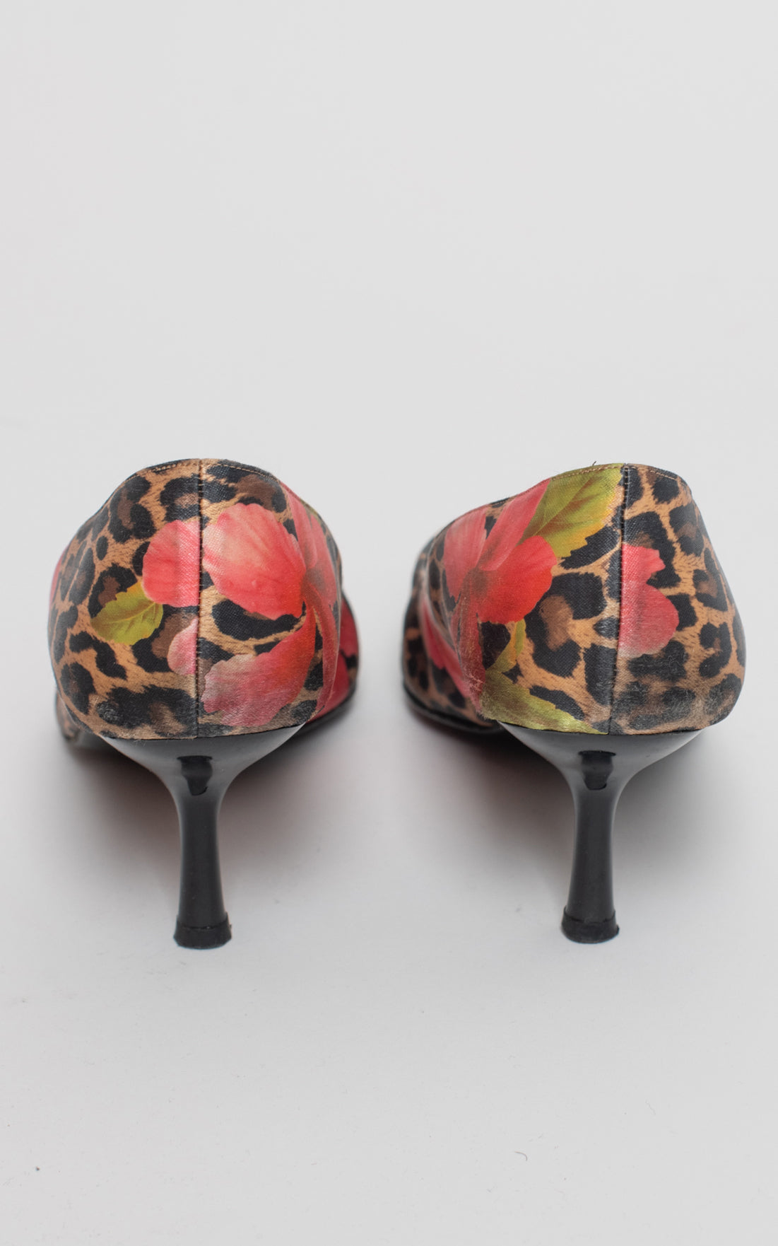 Zapatos leopardo y flores