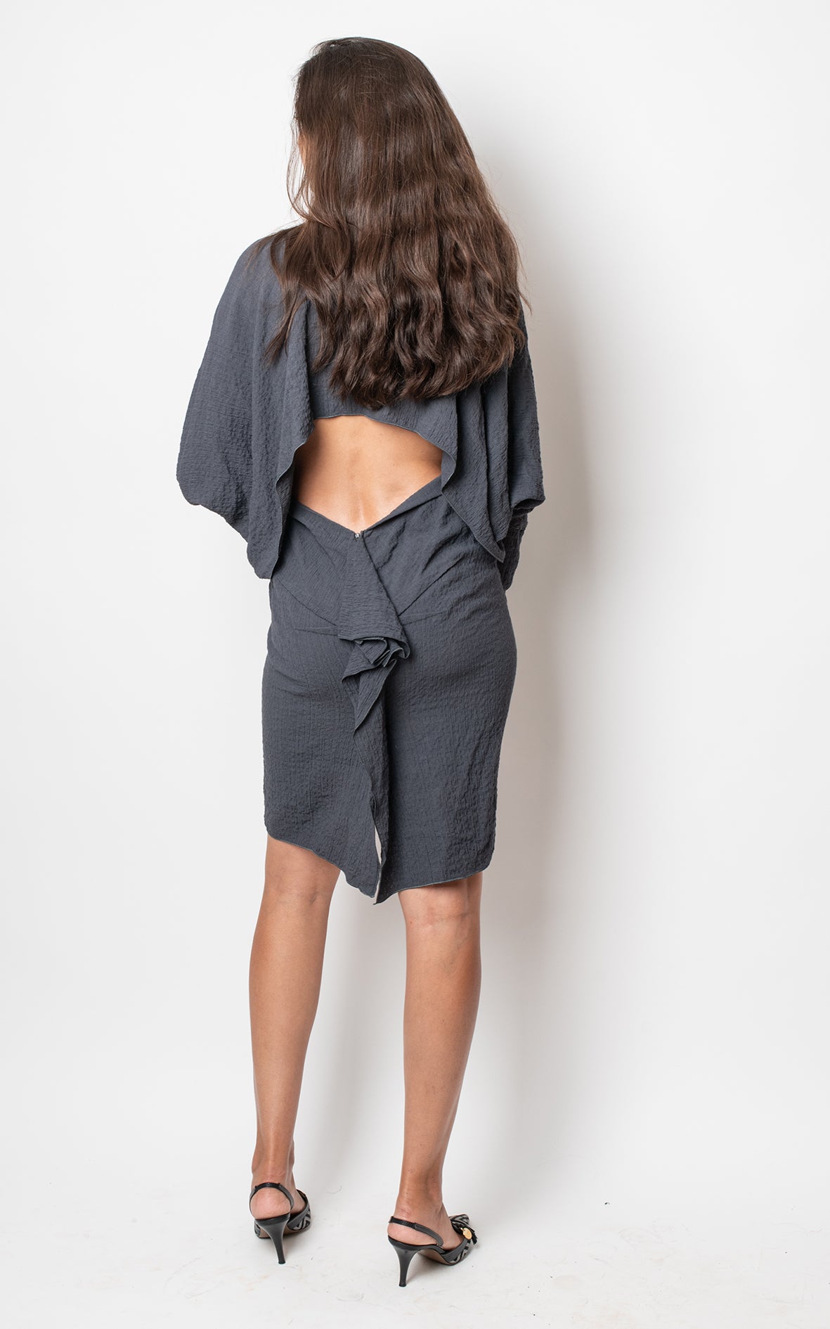 Vestido gris desestructurado