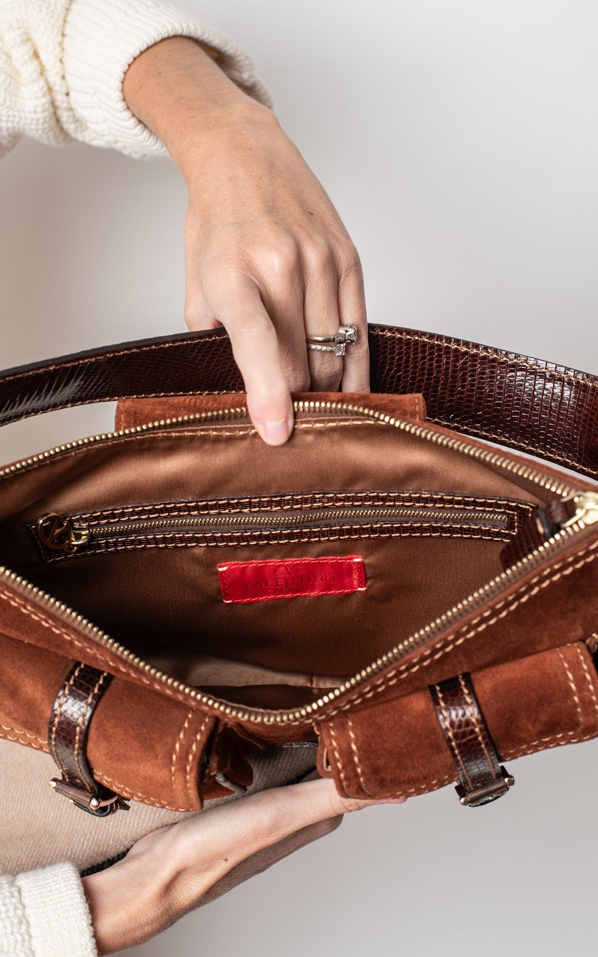 Bolso ante Valentino