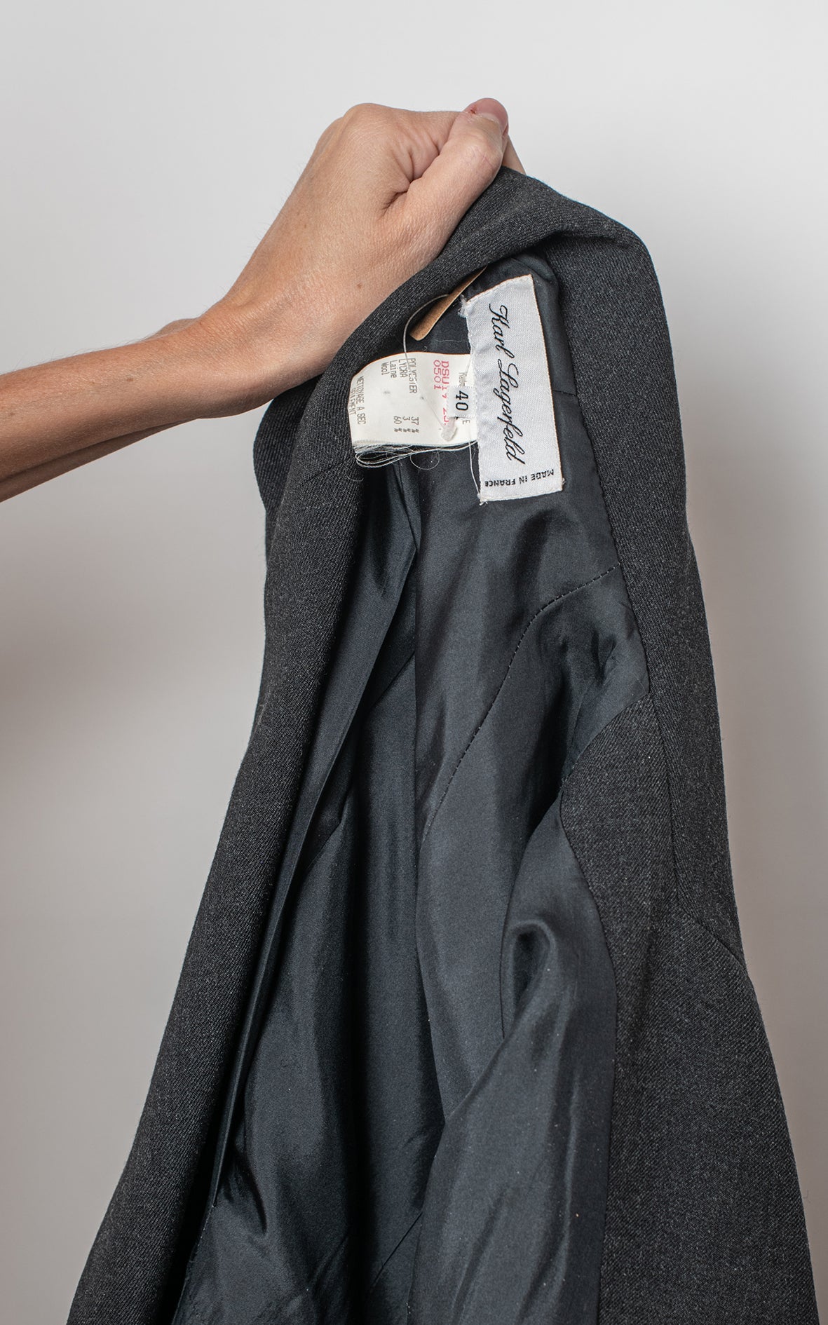Traje de chaqueta y falda larga negro