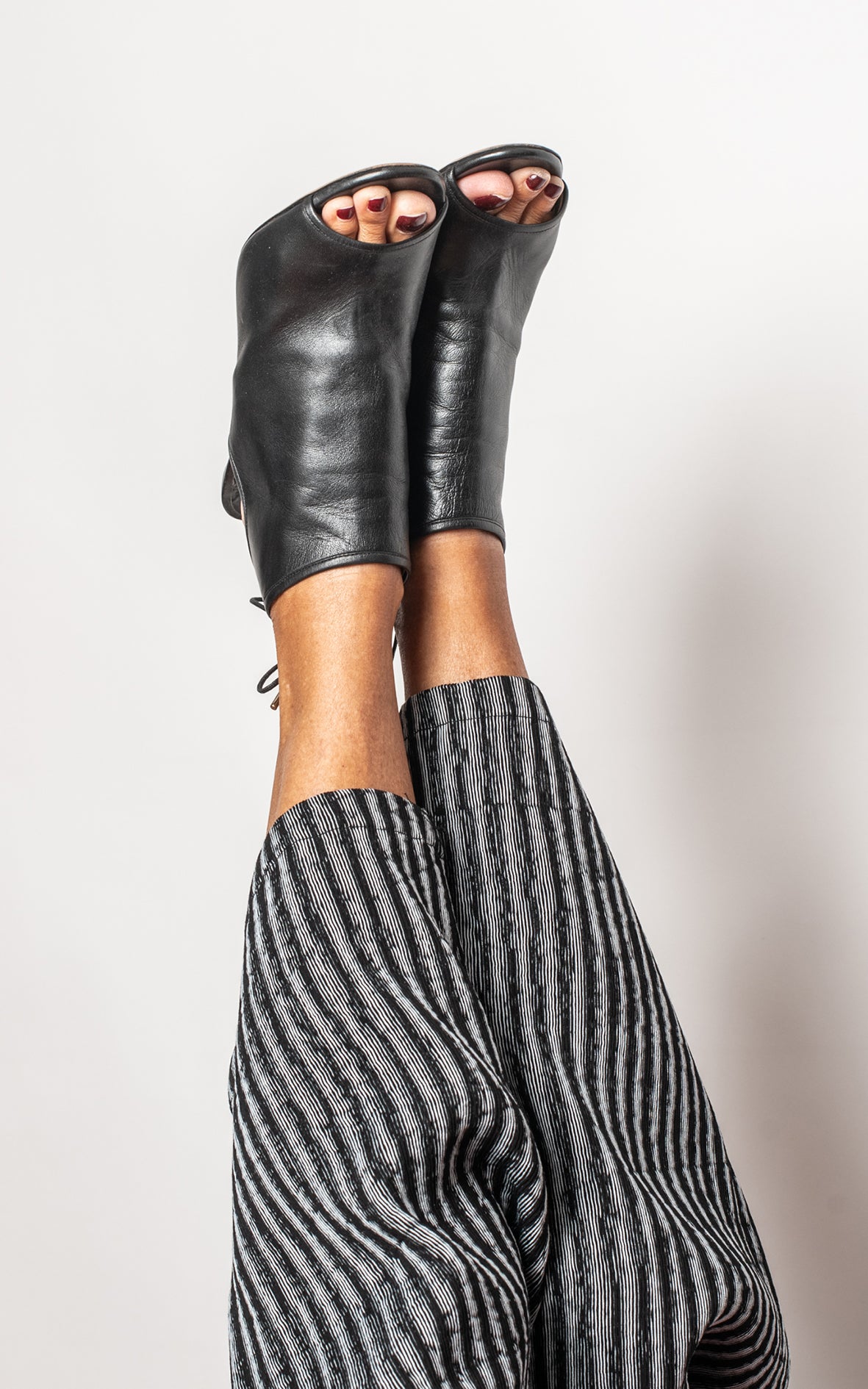 Sandalias de piel negras