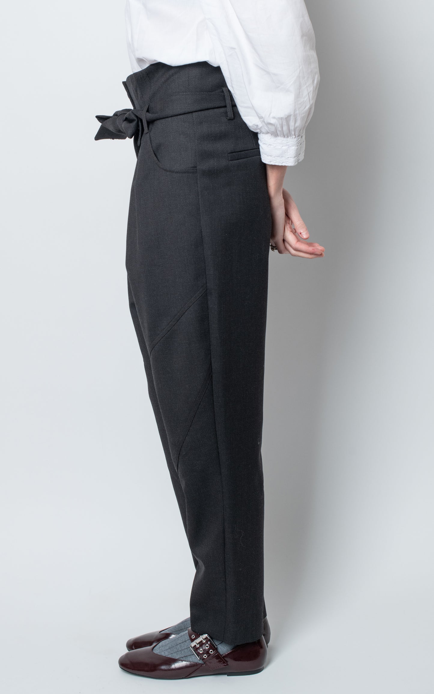 Pantalones gris marengo paperbag