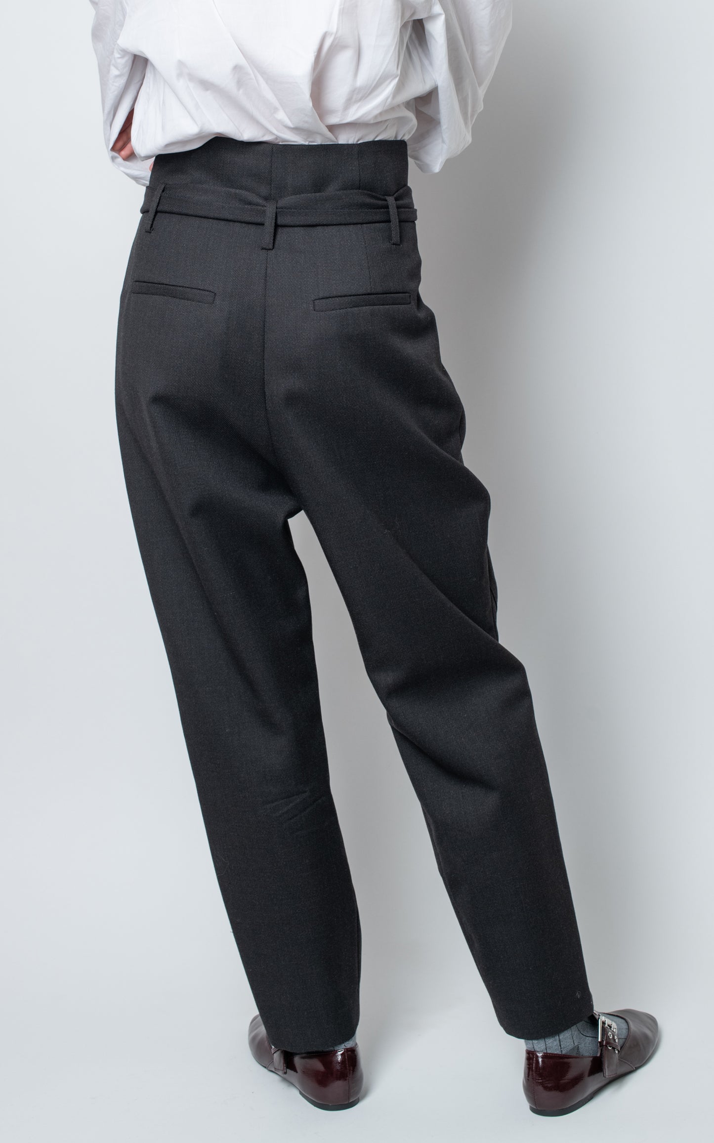 Pantalones gris marengo paperbag