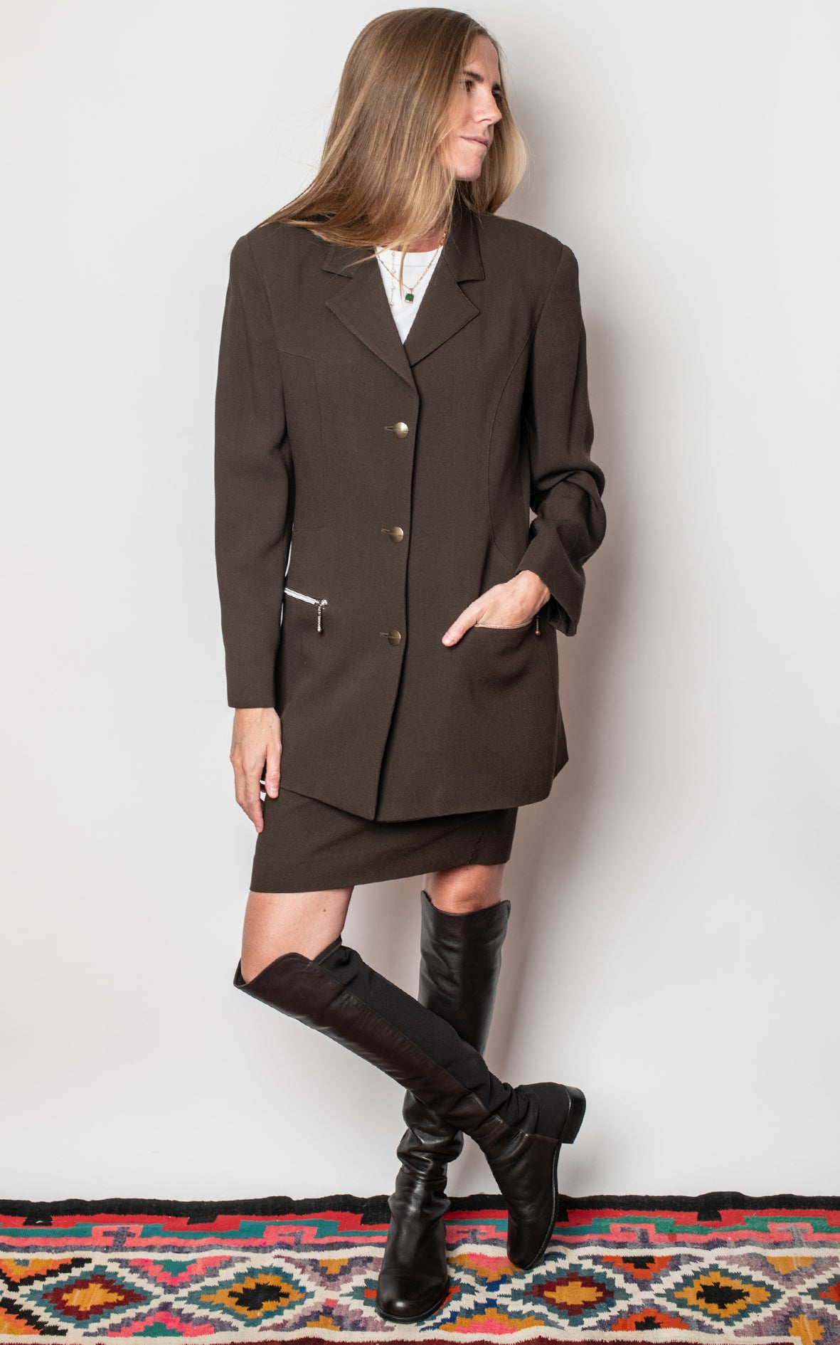 Traje de chaqueta falda marrón chocolate