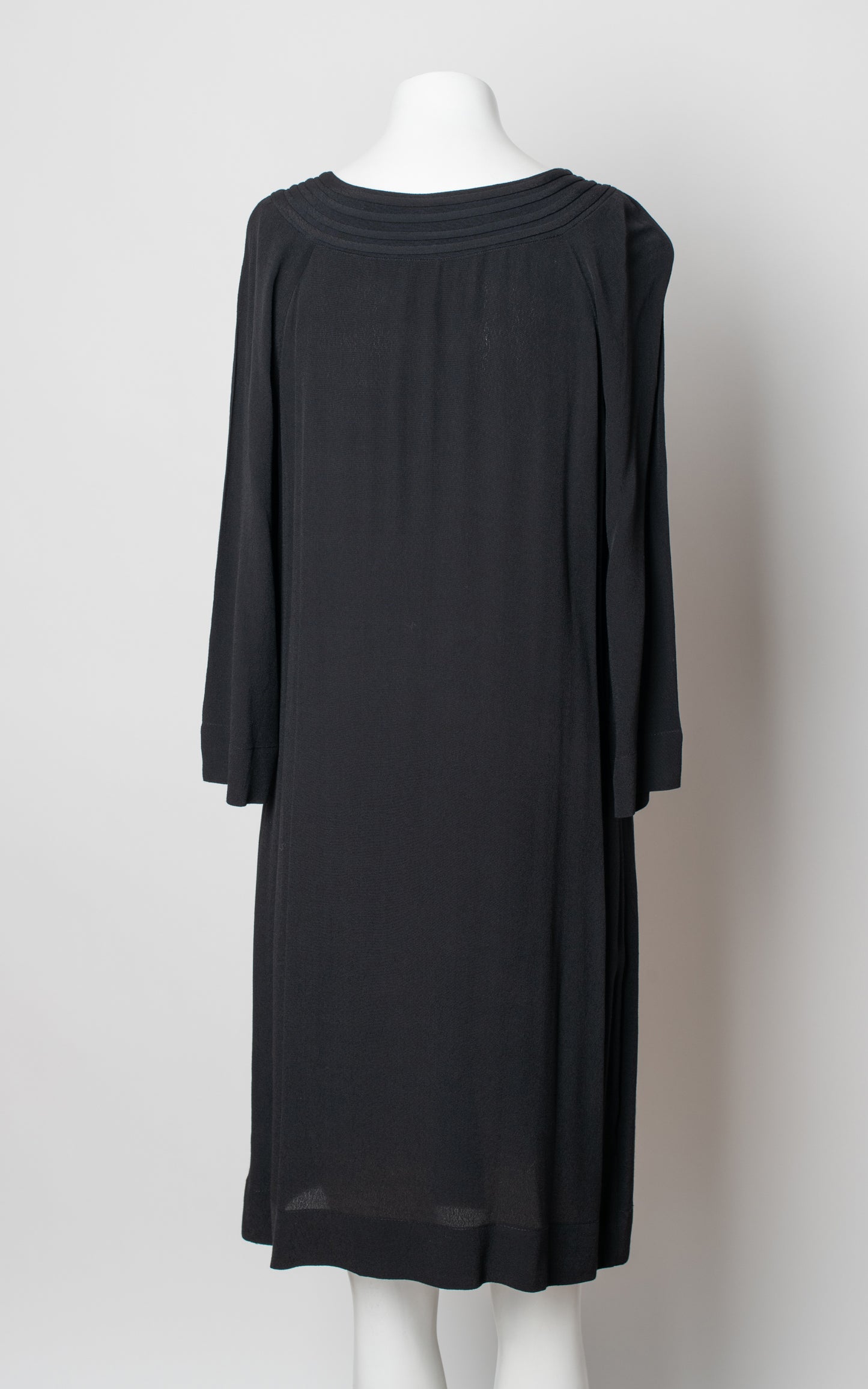 Vestido negro DVF