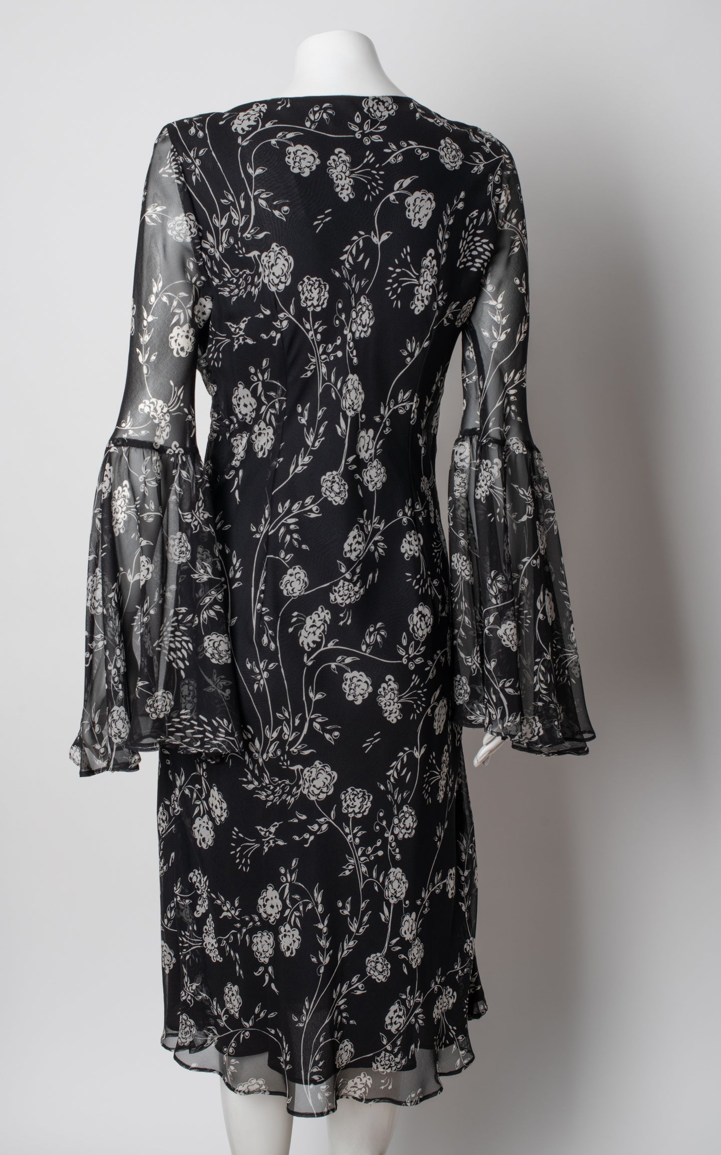 Vestido flores mangas gasa