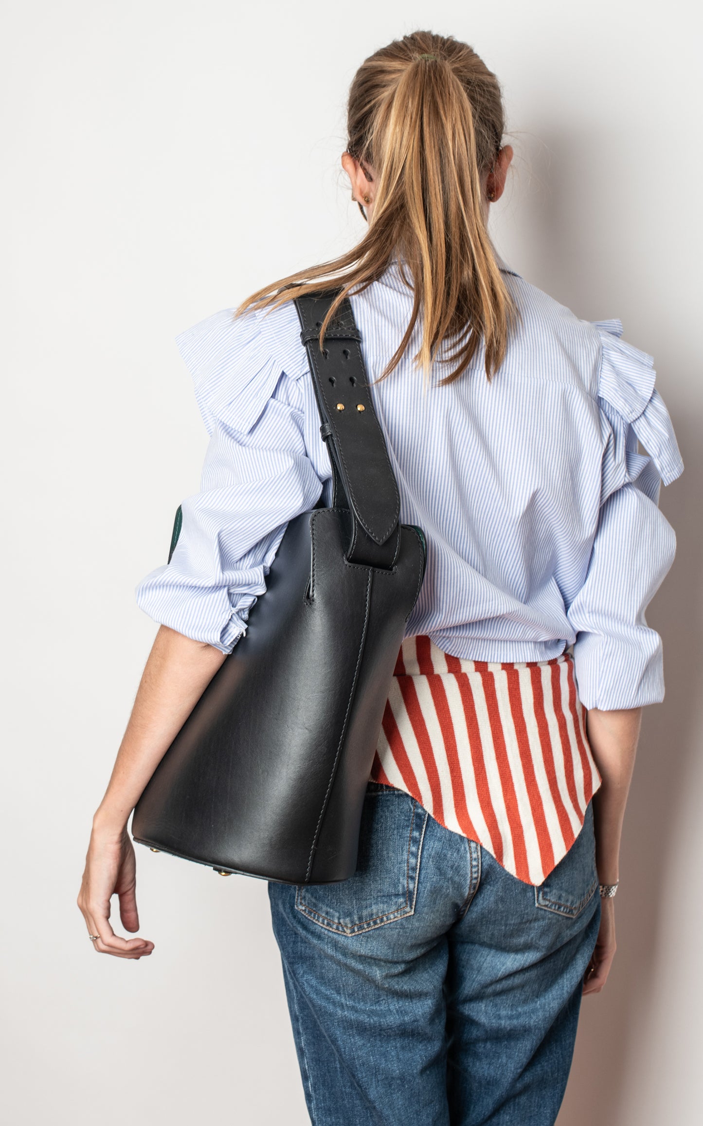 Bolso saco negro