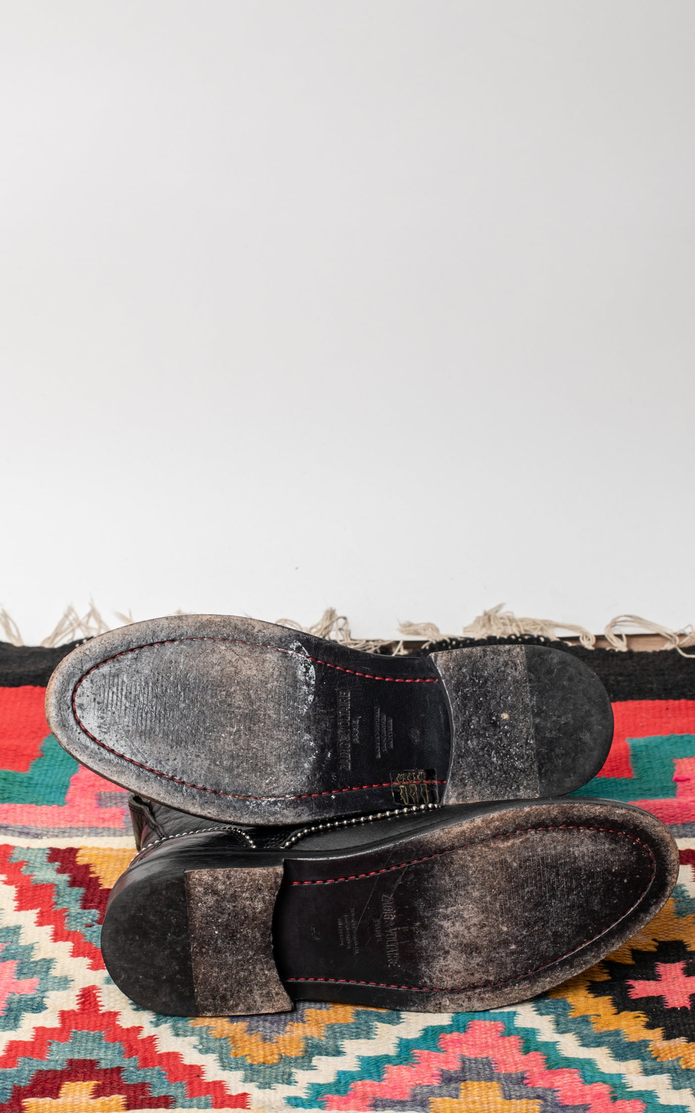 Botines Negros con tachuelas