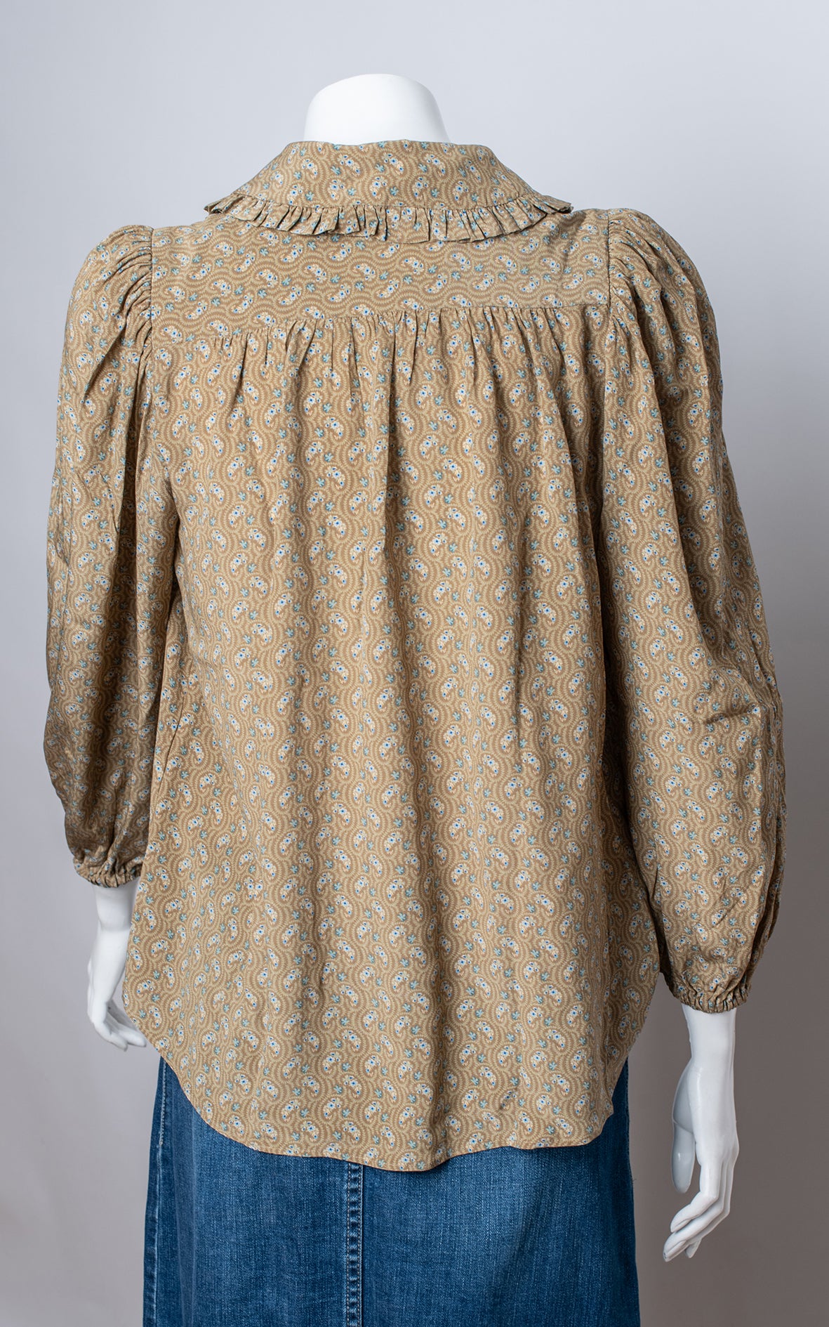 Camisa estampada cuellos
