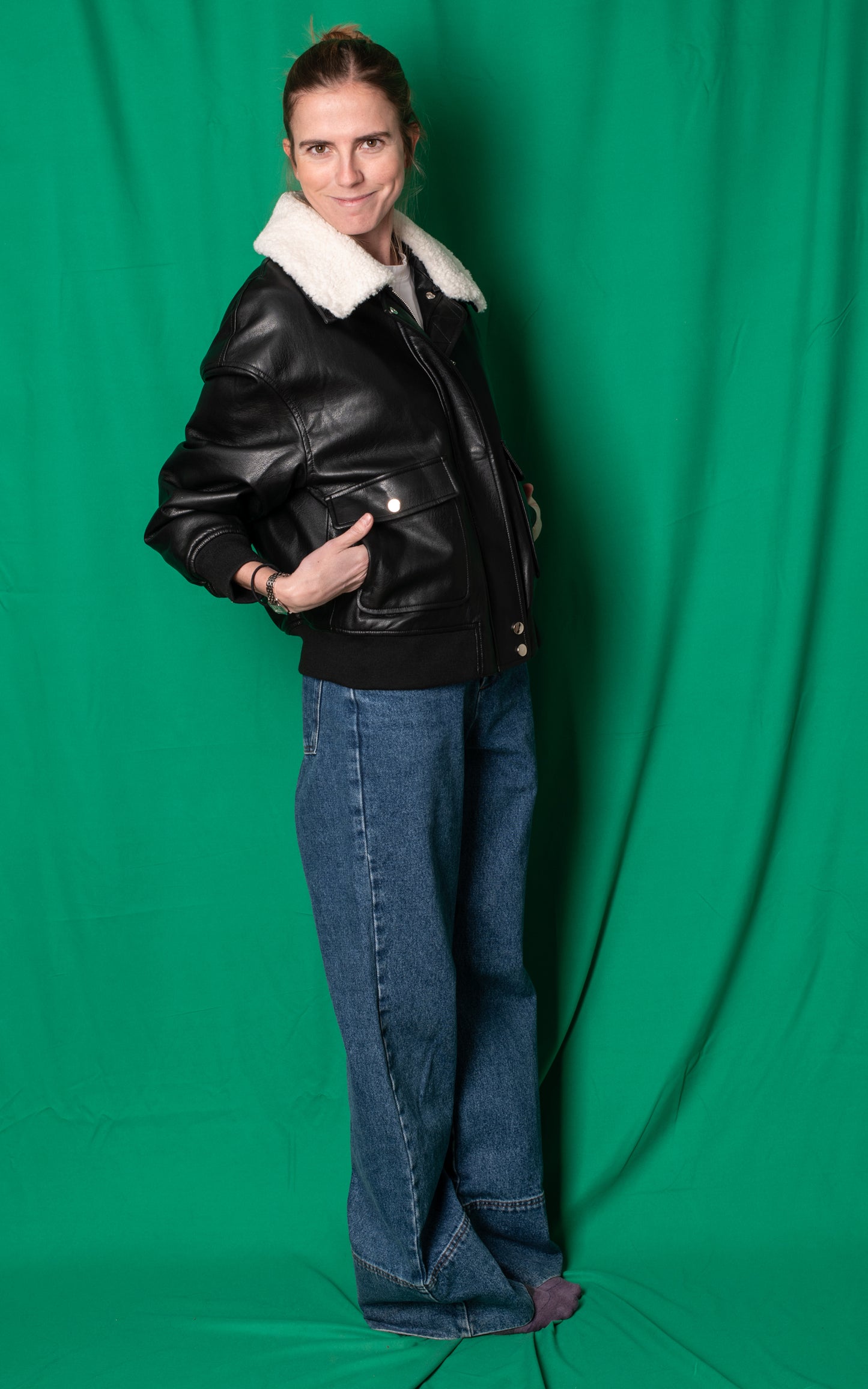 Chaqueta polipiel negra cuello borrego