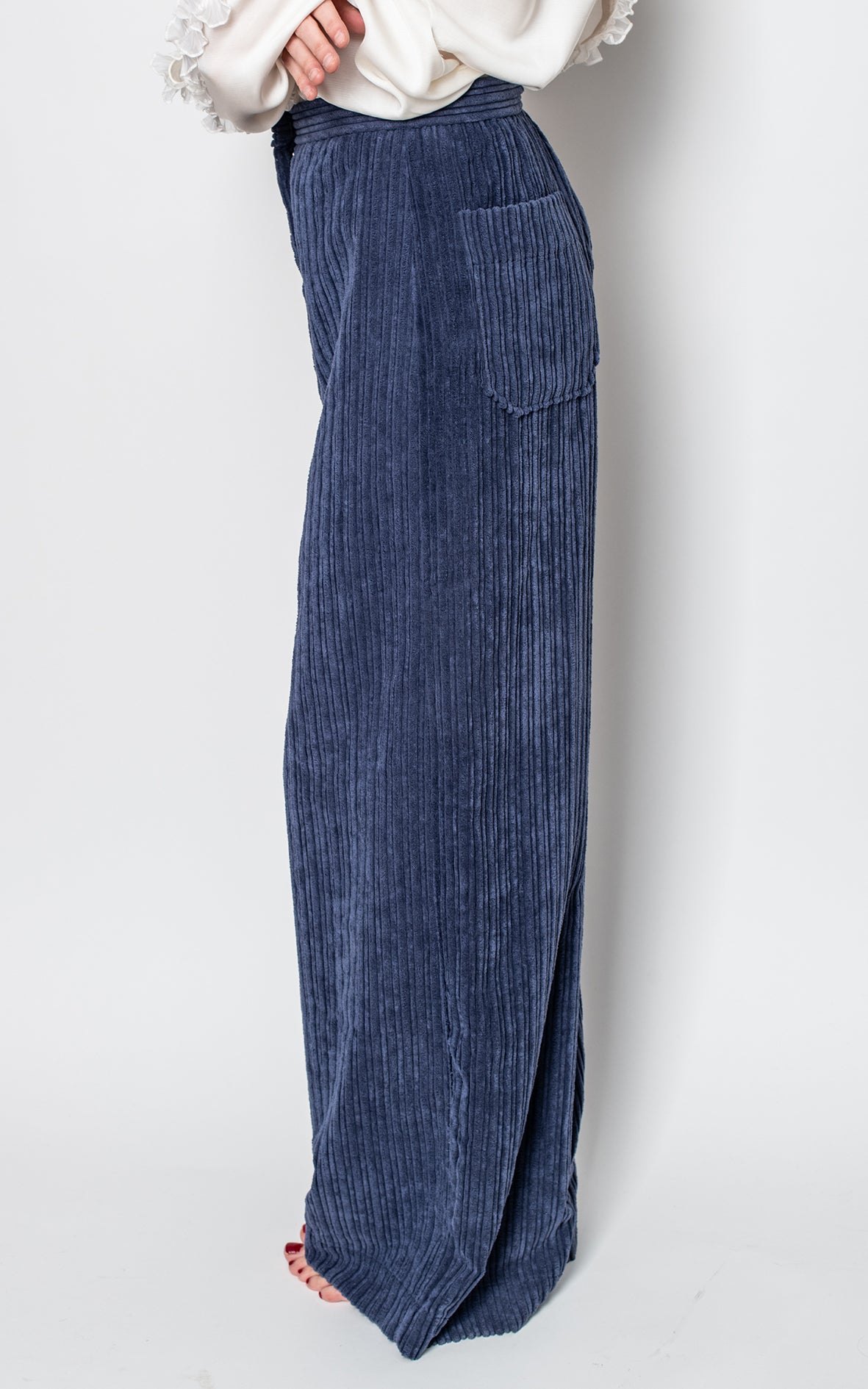 Pantalones azul de pana