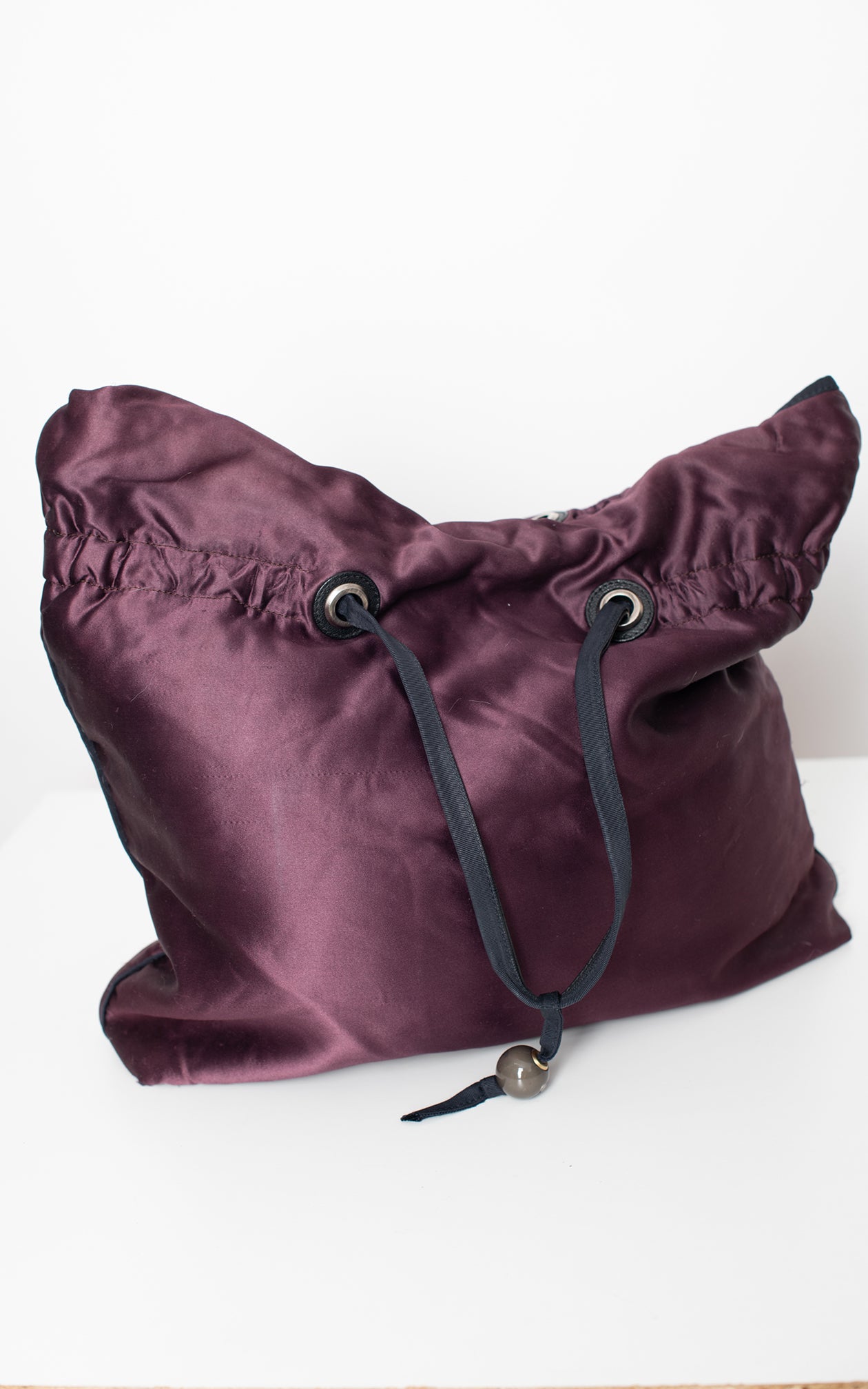 Bolsa raso berenjena
