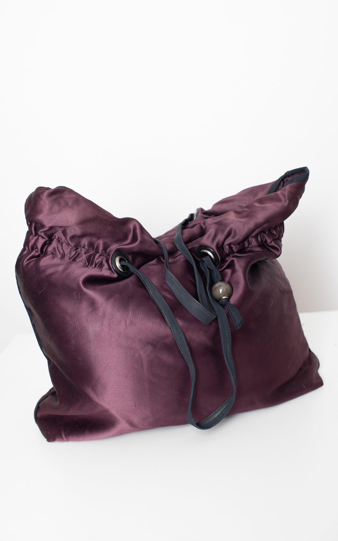 Bolsa raso berenjena