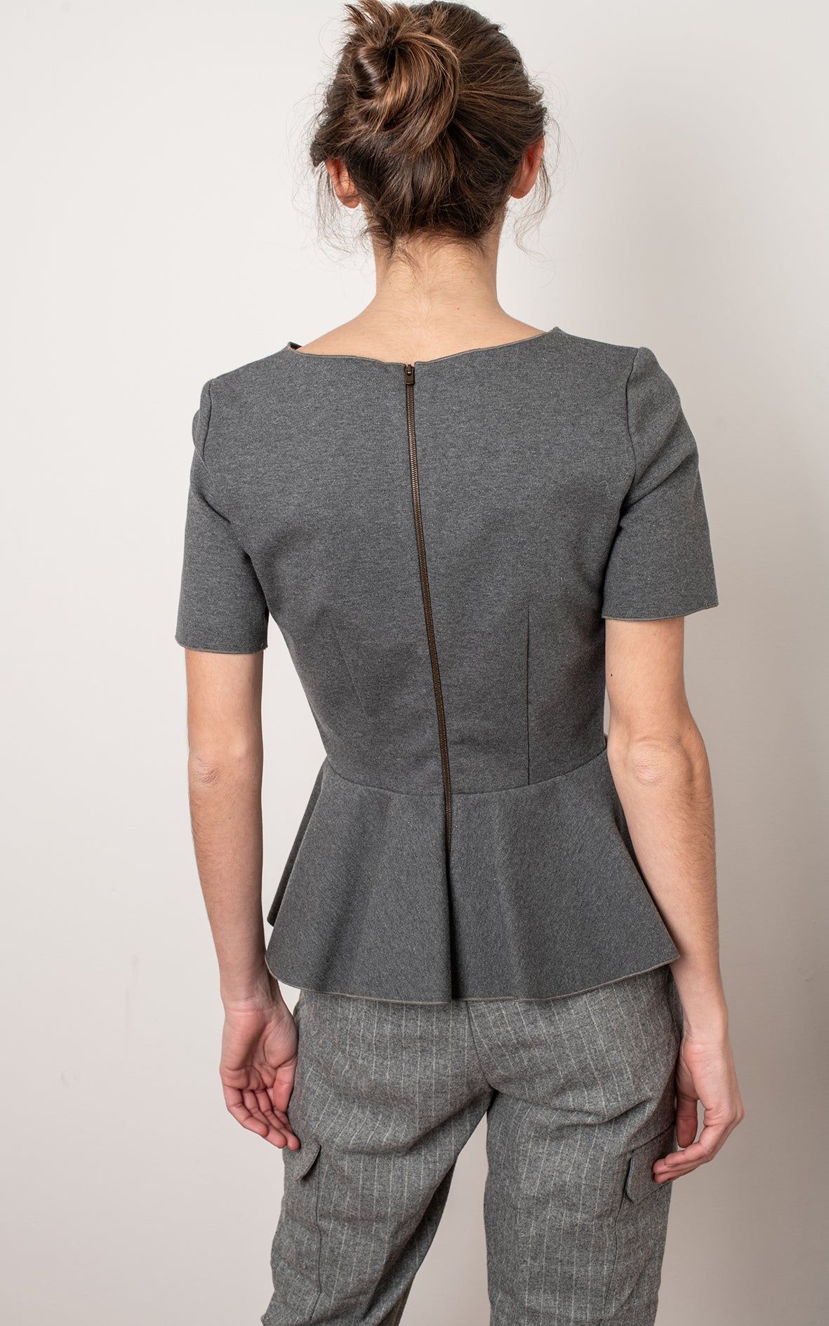 Top Peplum gris