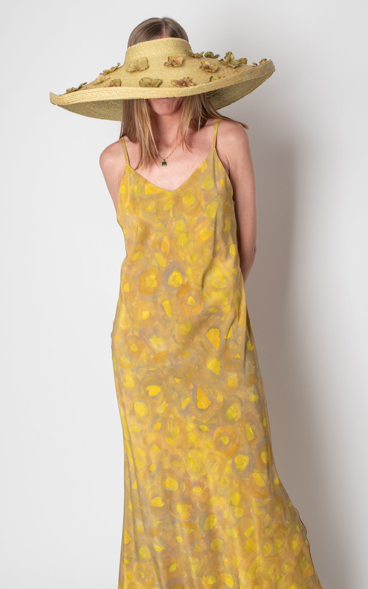 Vestido seda amarillo con lunares
