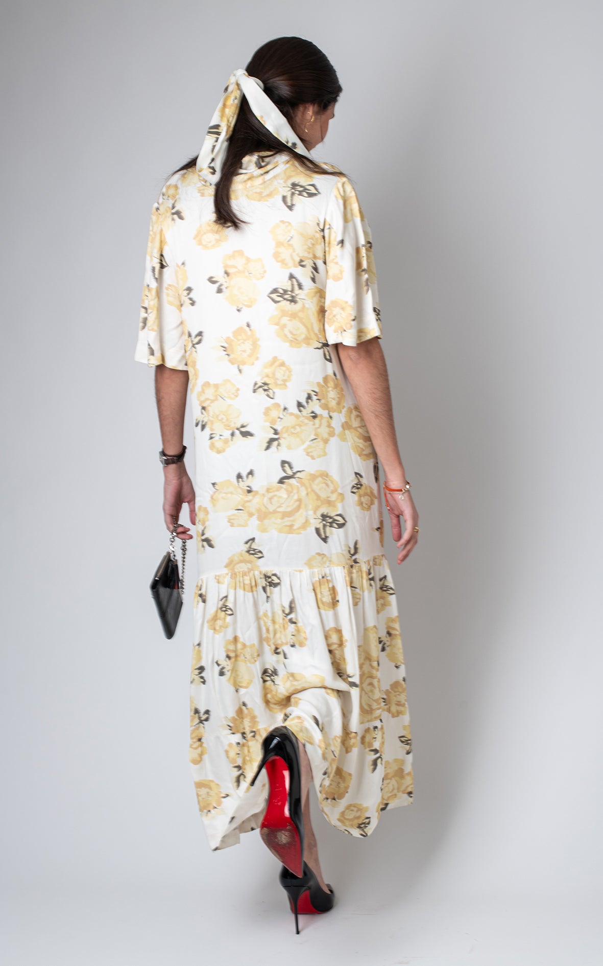 Vestido amarillo de flores