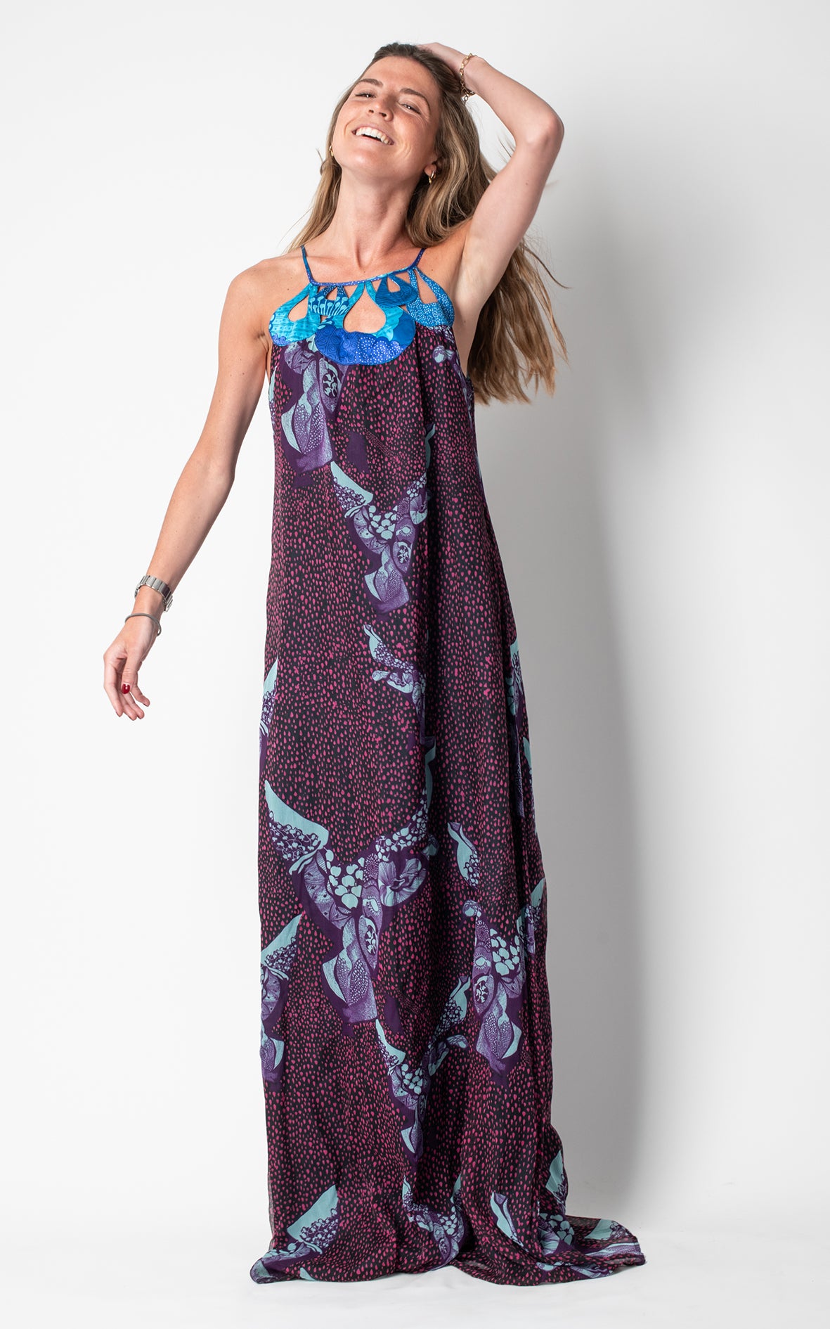 Vestido aperturas tirantes azules