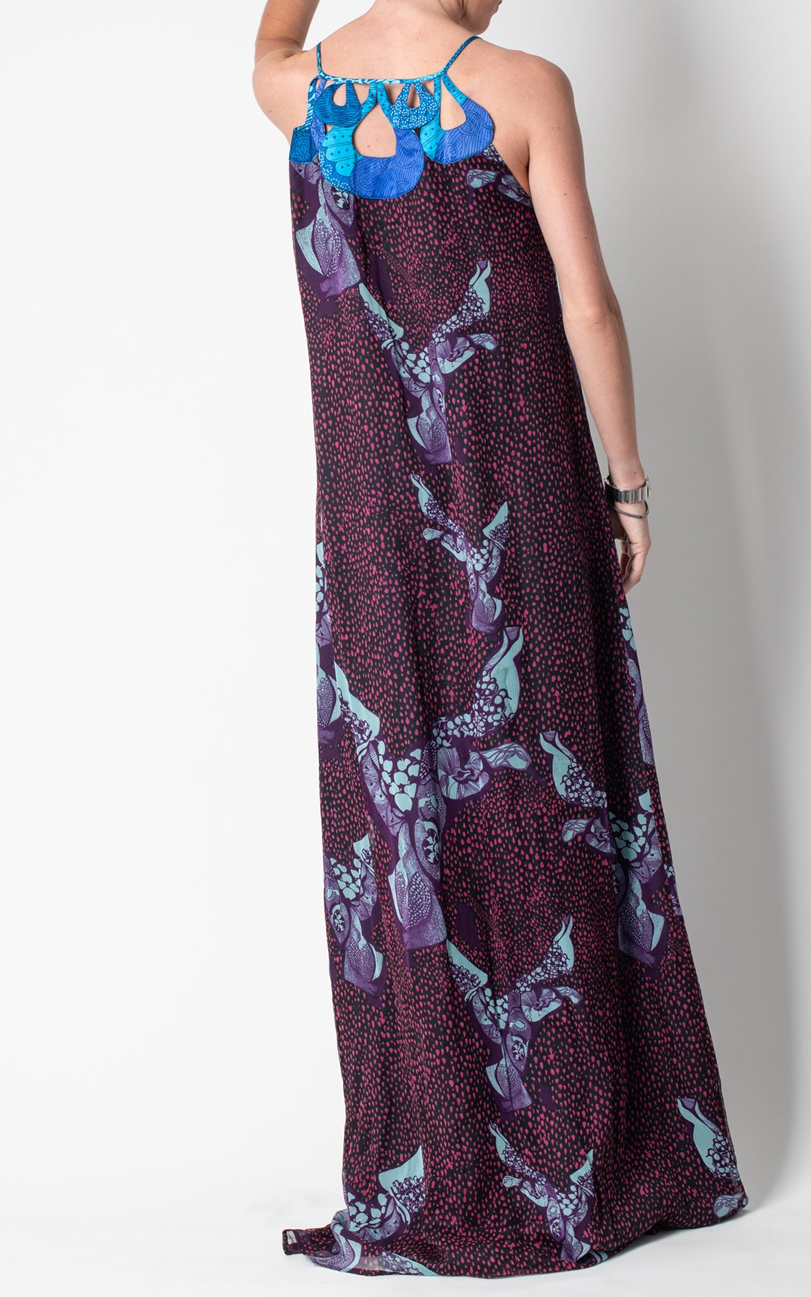 Vestido aperturas tirantes azules