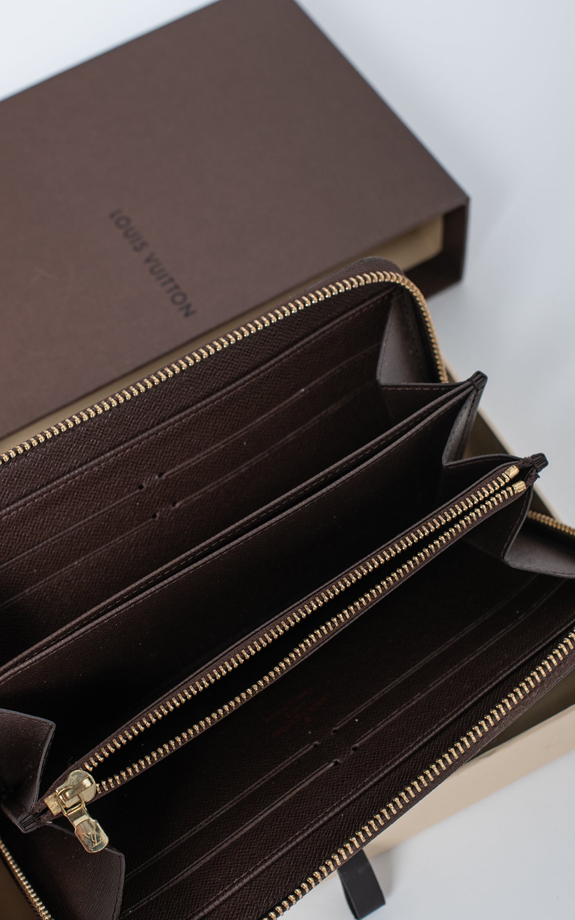 Cartera Vuitton