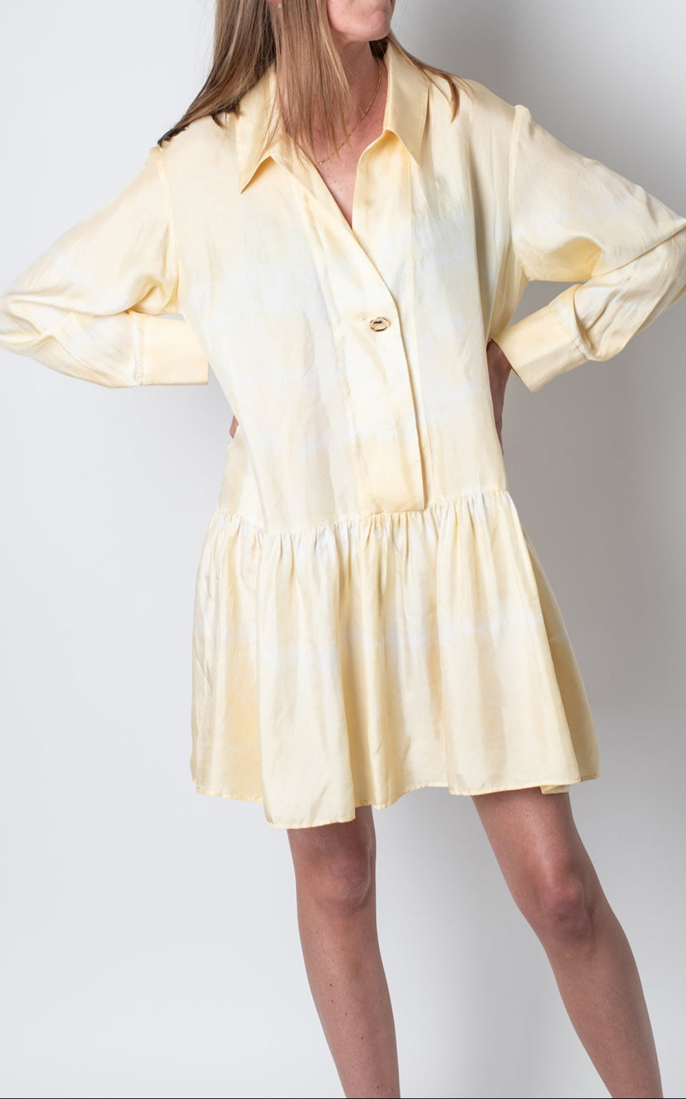 Vestido amarillo camisero