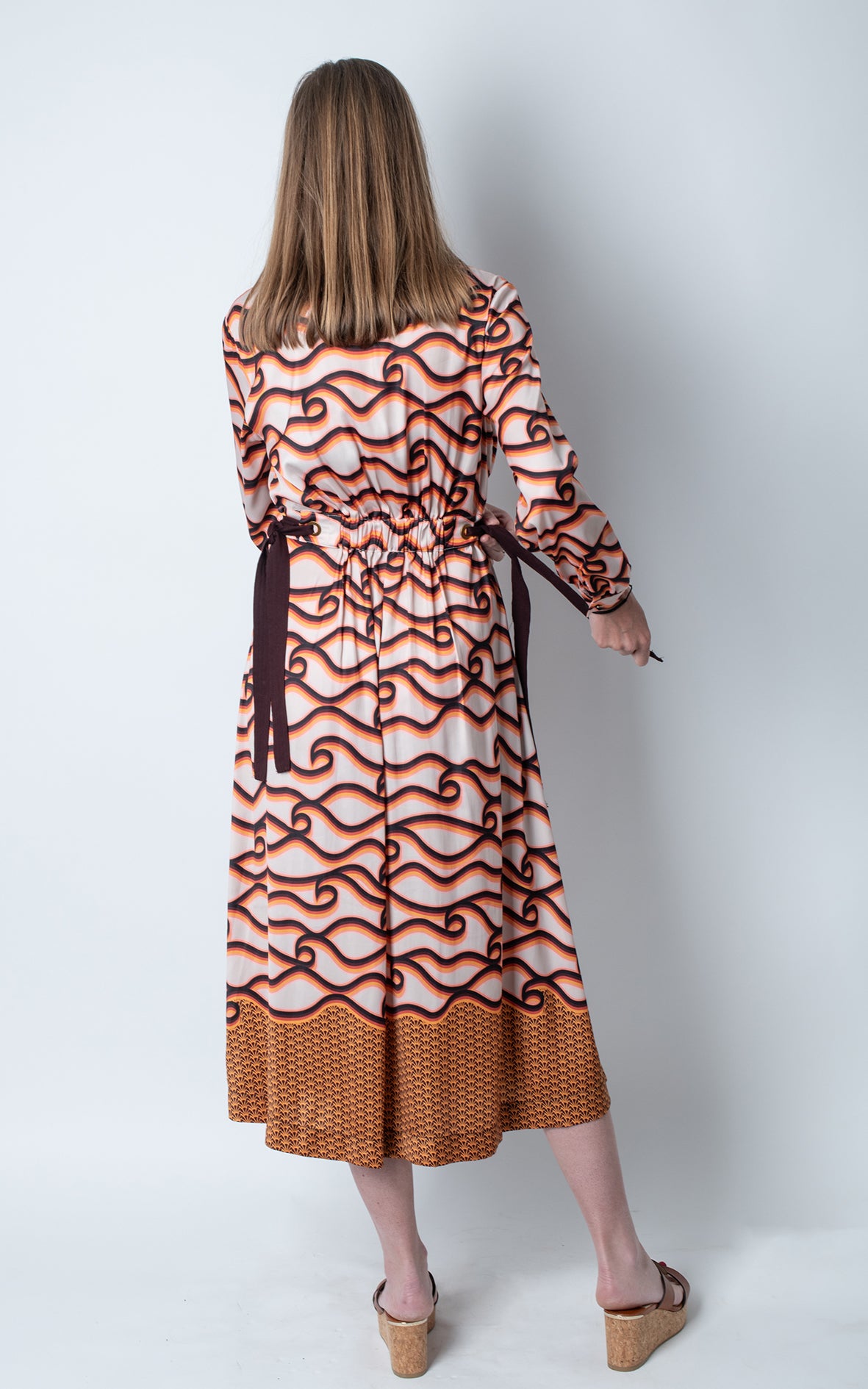 Vestido estampado lazadas
