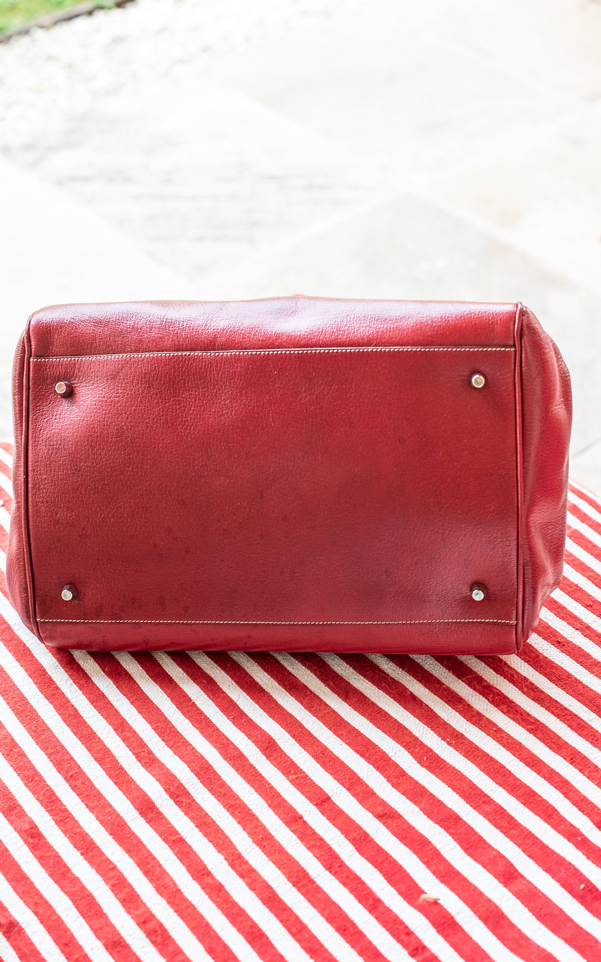 Bolso rojo de piel