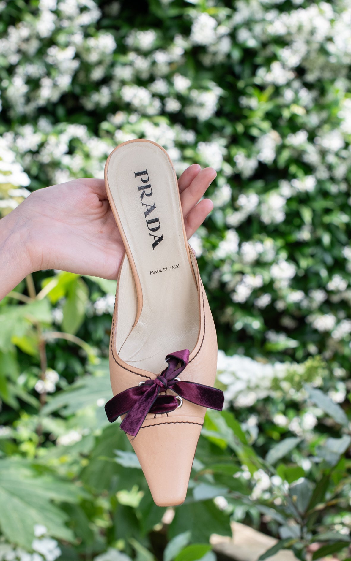 Mules beige con lazo