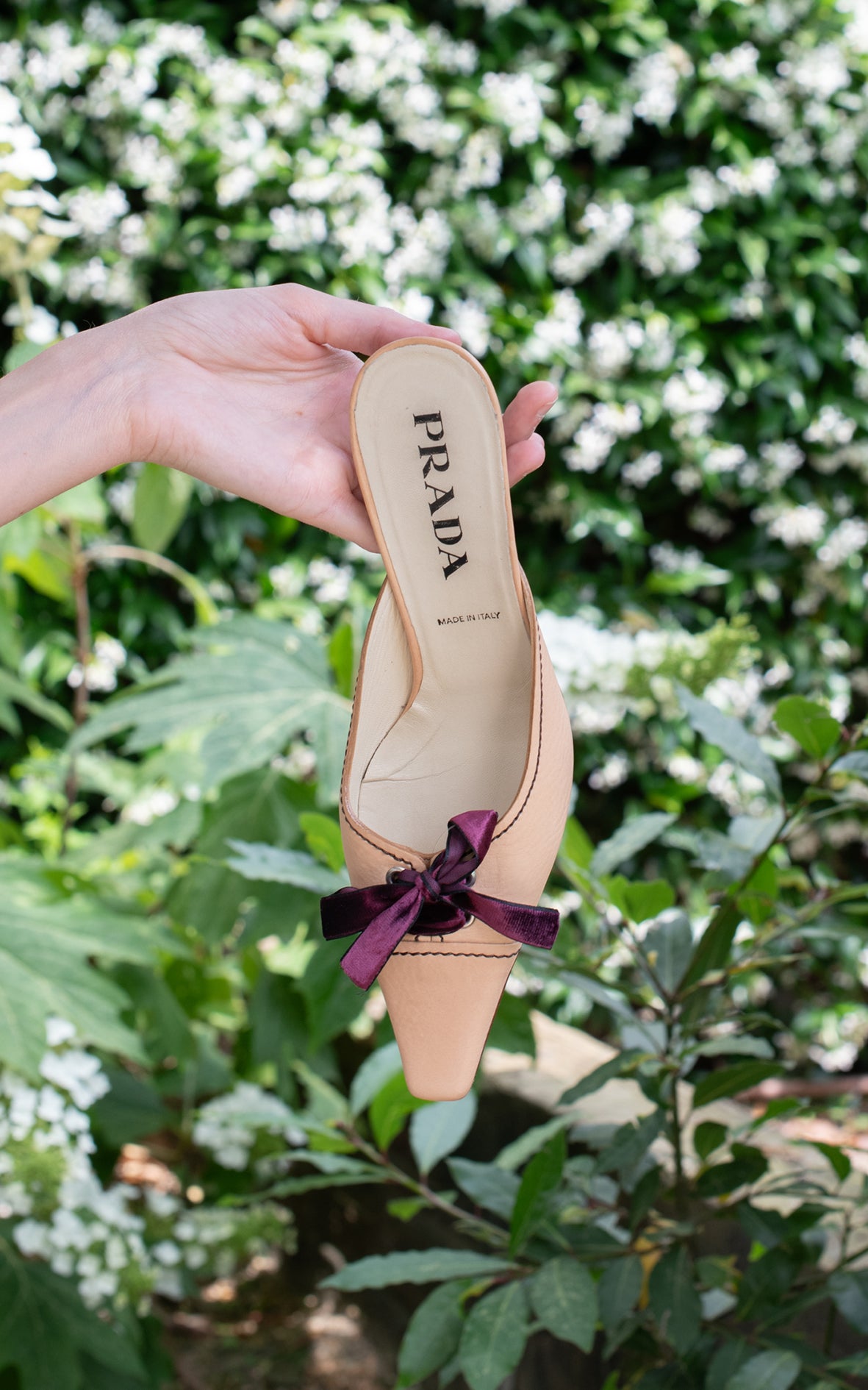 Mules beige con lazo