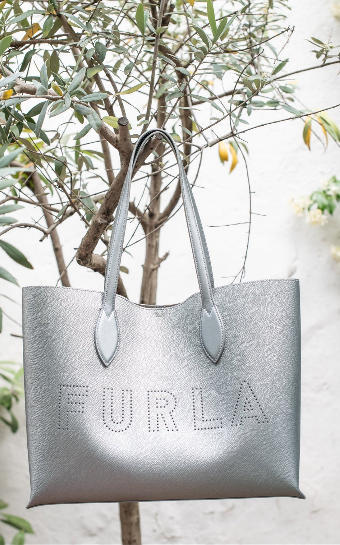 Bolso plateado tote
