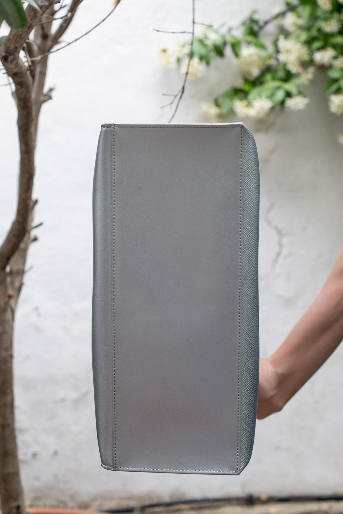 Bolso plateado tote