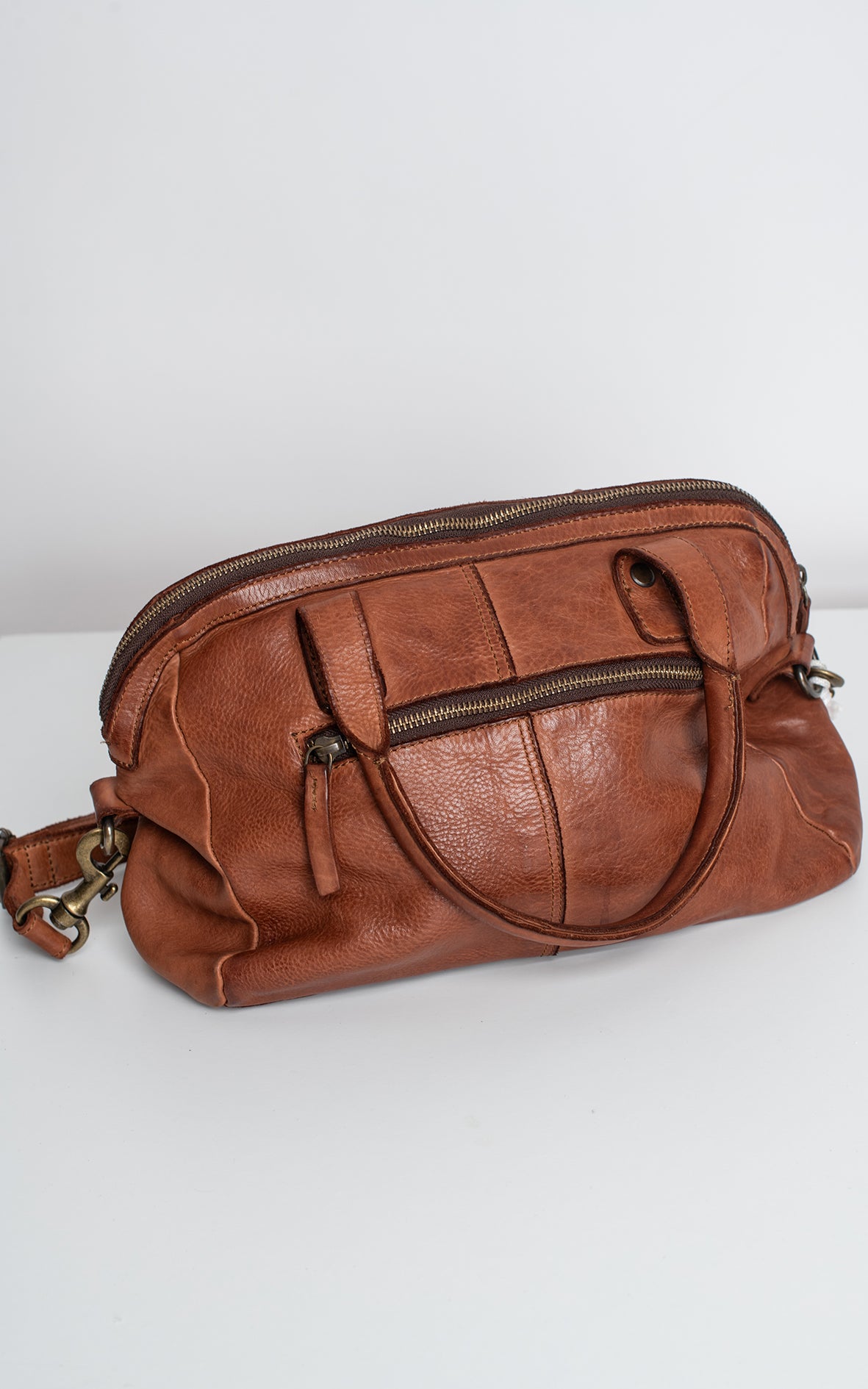 Bolso trenzado marron