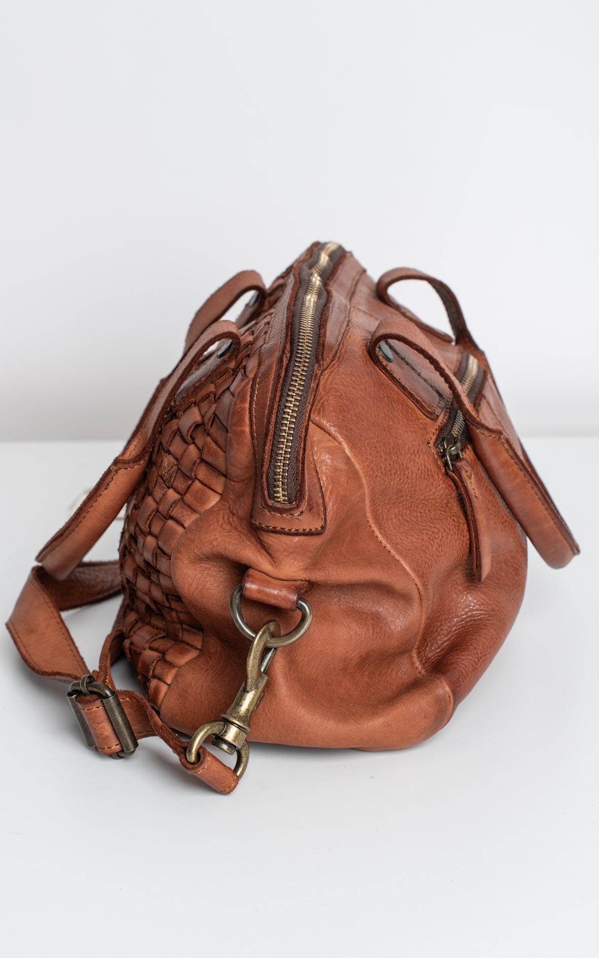 Bolso trenzado marron