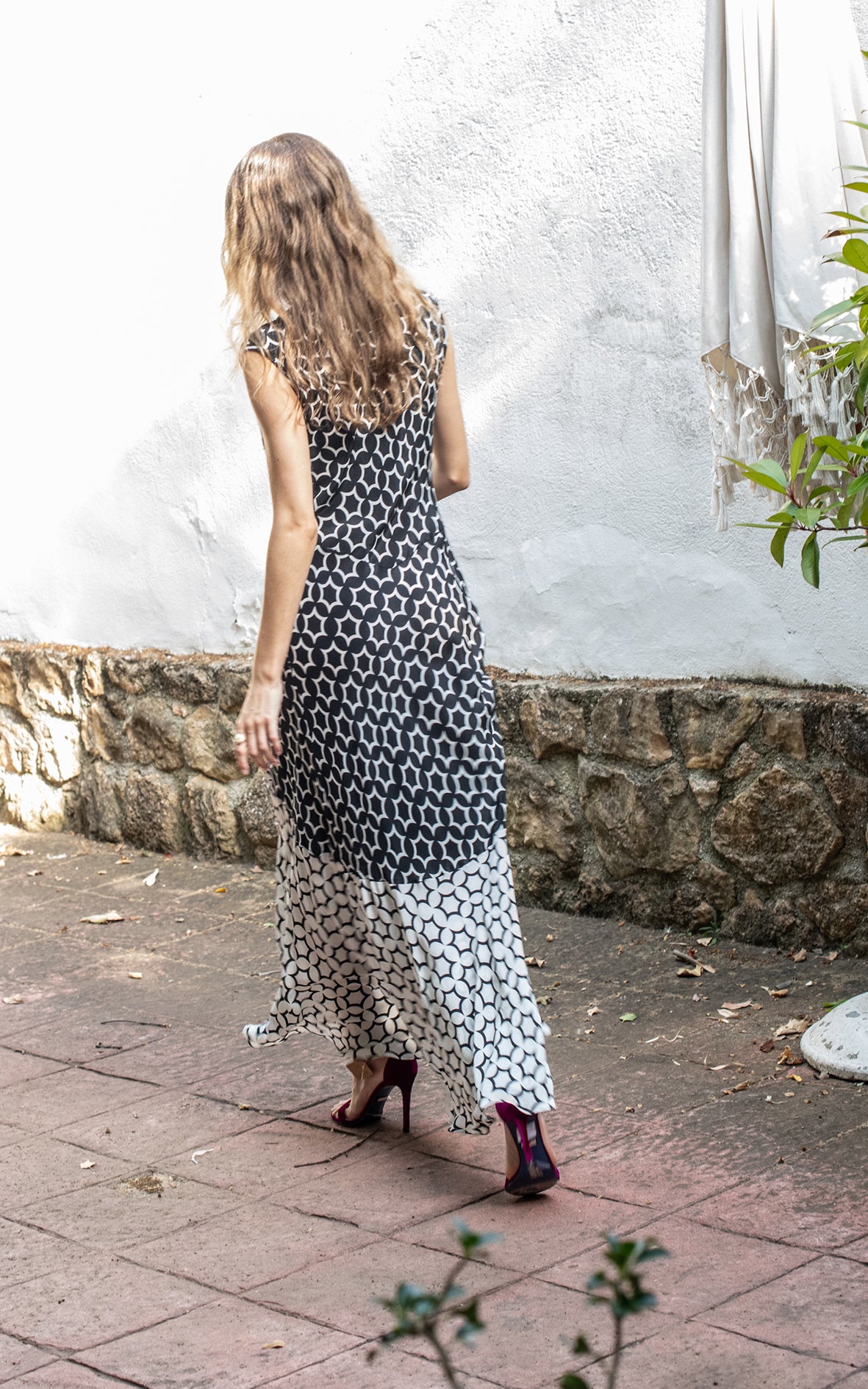 Vestido blanco y negro estrellas