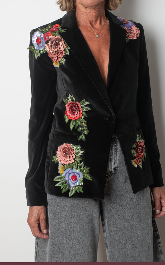 Blazer negra terciopelo bordada