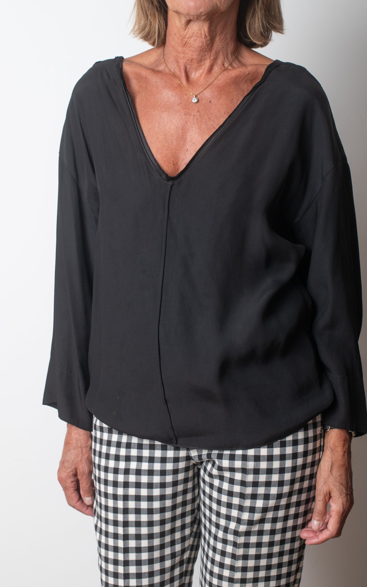 Camisa negra