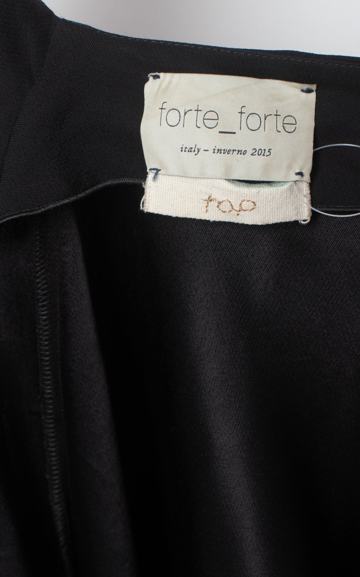Camisa negra