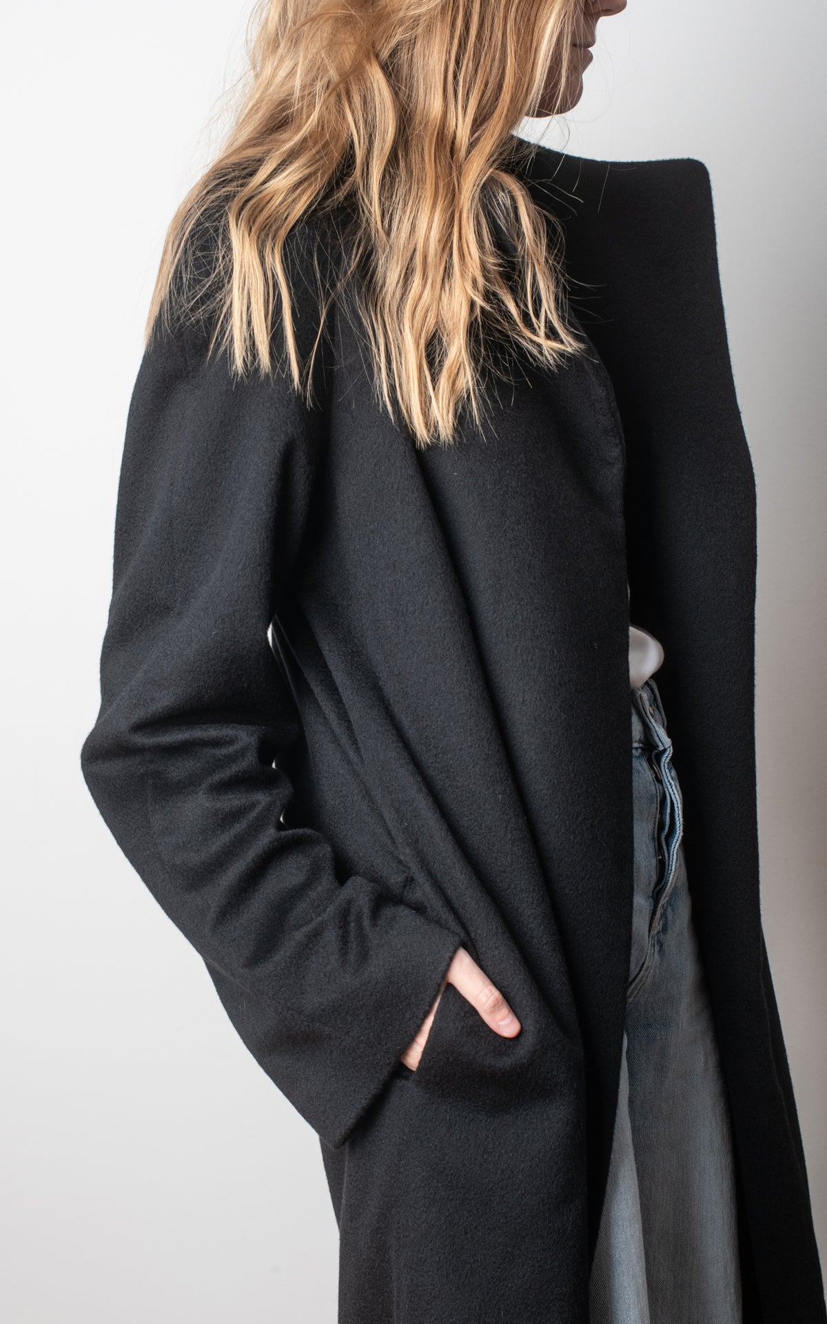 Abrigo negro cashmere