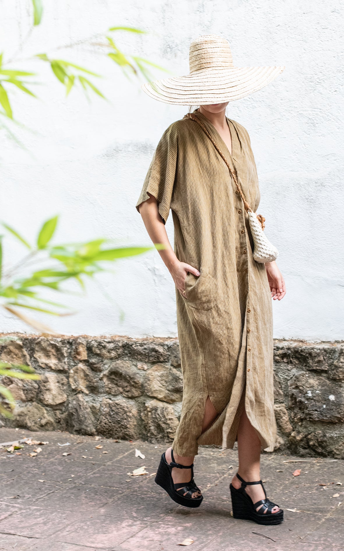 Vestido de rayas beige y verde